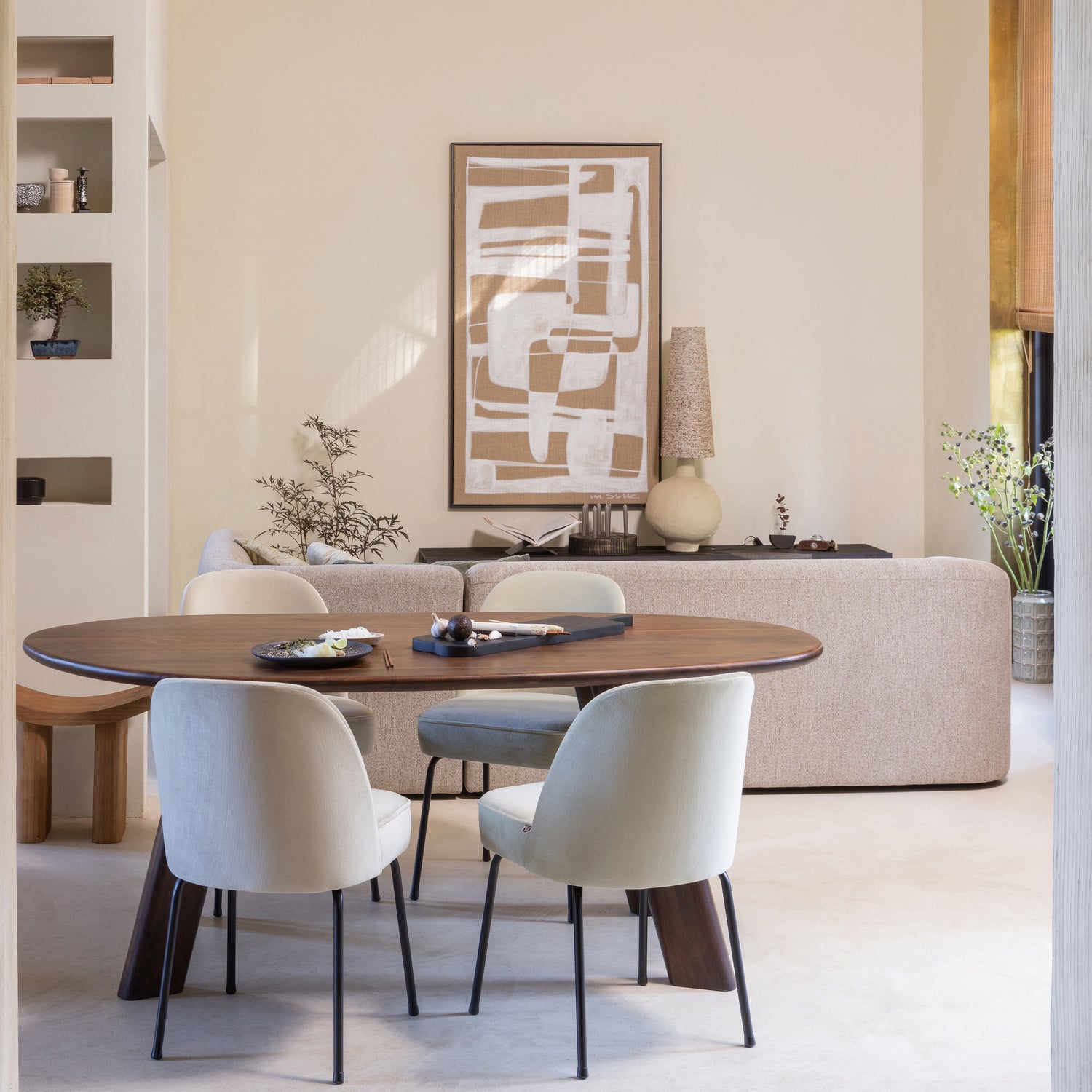 De Eekhoorn | ROUNDLY EETTAFEL/BUREAU MANGO HOUT WALNOOT 200X100