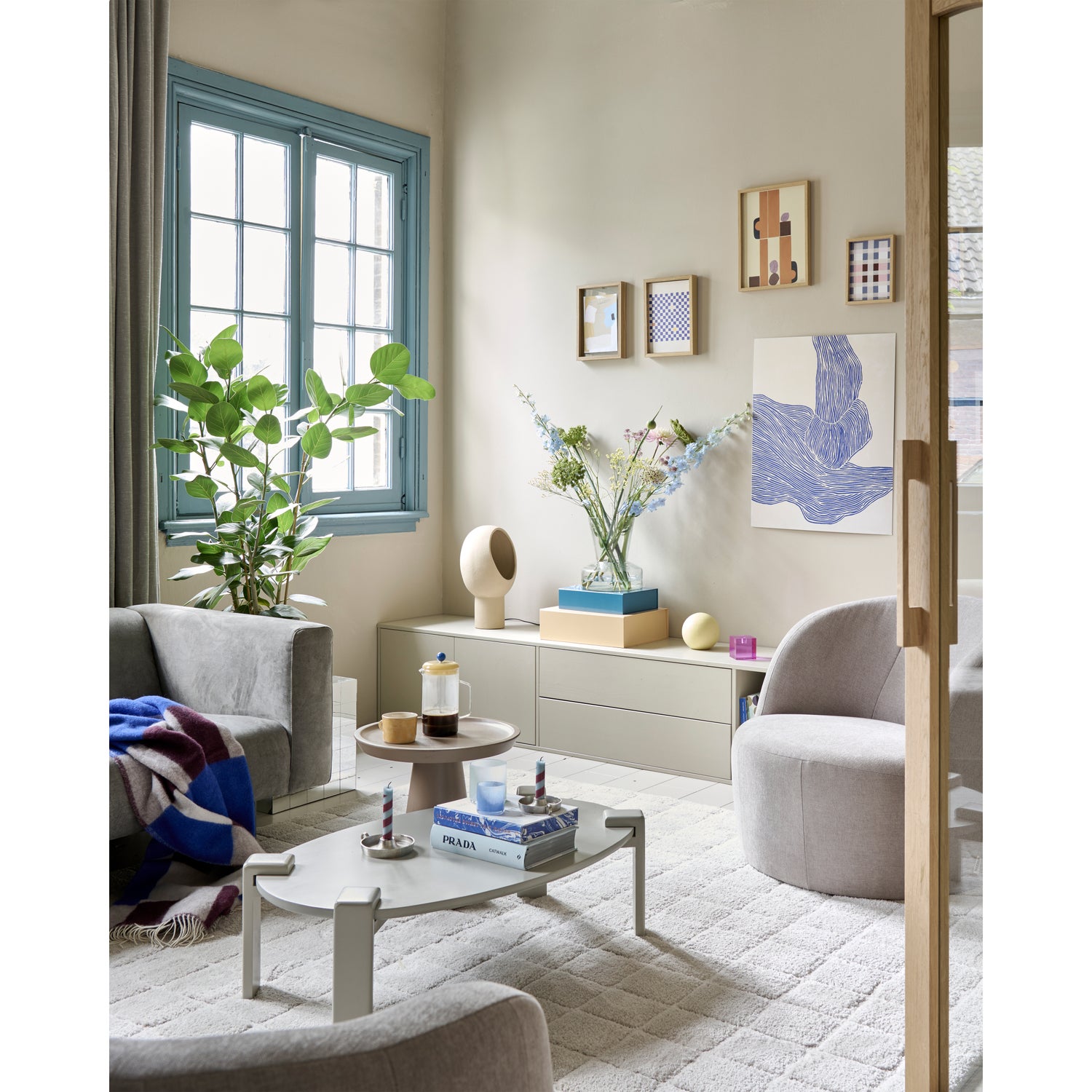 400483-M-400515-N-400516-M-400521-D-3826242011-02_SF_VT_Turtle_salontafel_turn_draaifauteuil_coffee_a_gogo_bijzettafel_mirre_settle_down_meubel_blocks_rug.jpg?auto=webp&format=png&width=1500&height=1500