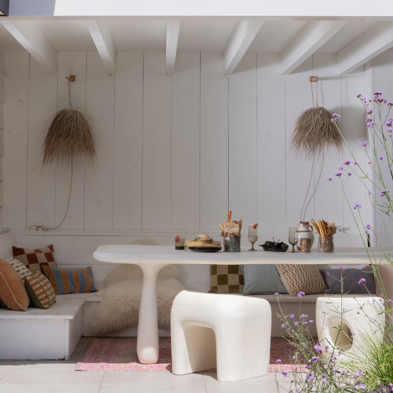 200413-M__377698-M_02_SF_WO_Loggia_tuintafel_naturel_Nivo_tuin_kruk_naturel.jpg?auto=webp&format=png&width=1500&height=1500