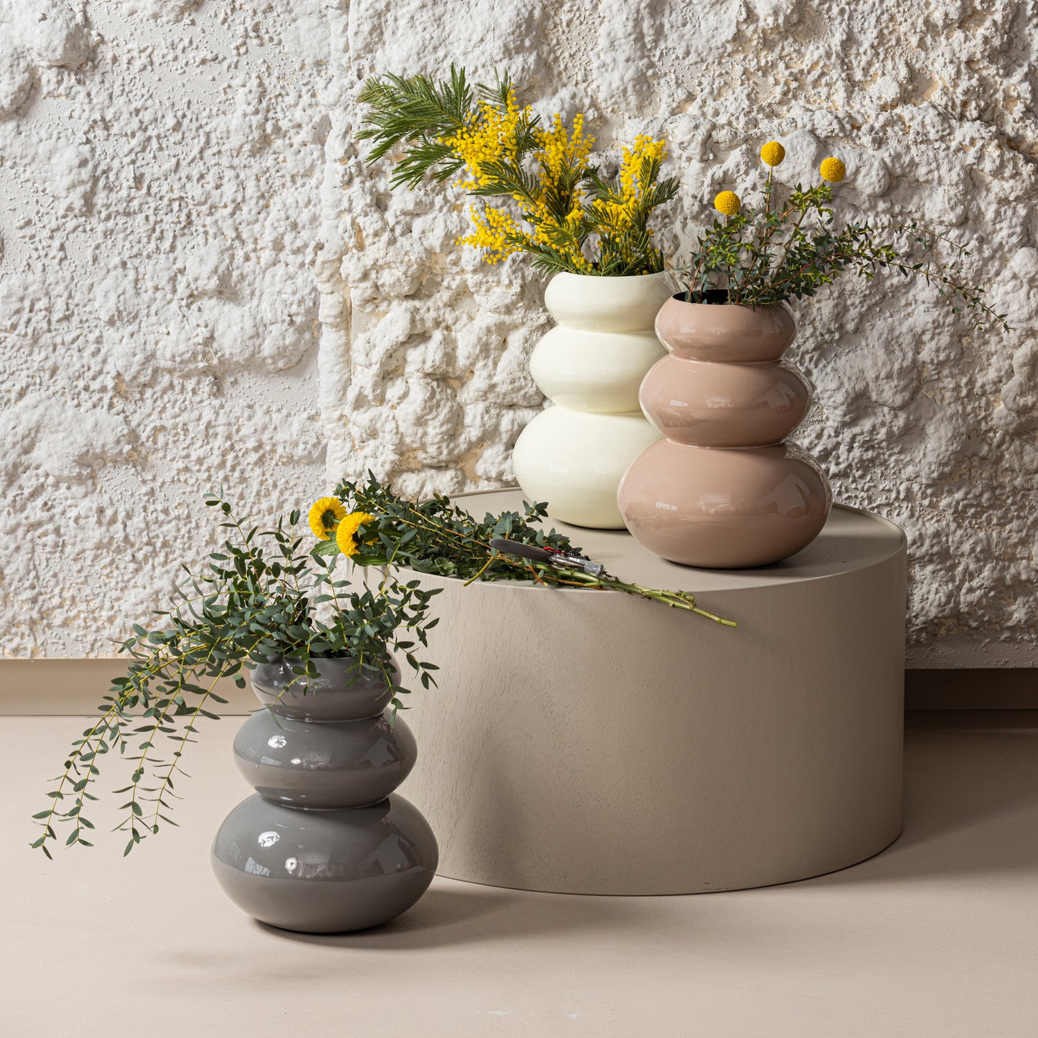 377869-I__377869-G__377869-L_01_SF_Tera_vaas_metaal_hoogglans_lichtroze_lichtgeel_lichtgrijs_vierkant.jpg?auto=webp&format=png&width=1500&height=1500