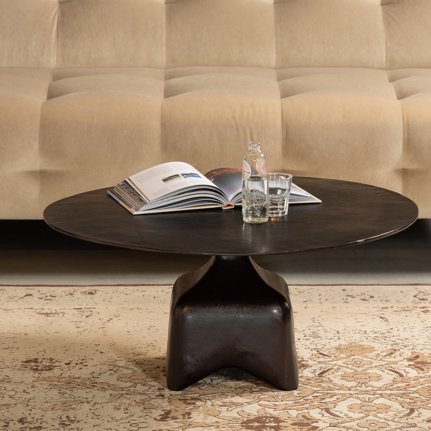 377333-Z-373680-S-373681-S-01_SF_WE_Foss_salontafel_Lloyd_hoekbank_links_rechts_VIERKANT.jpg?auto=webp&format=png&width=1500&height=1500