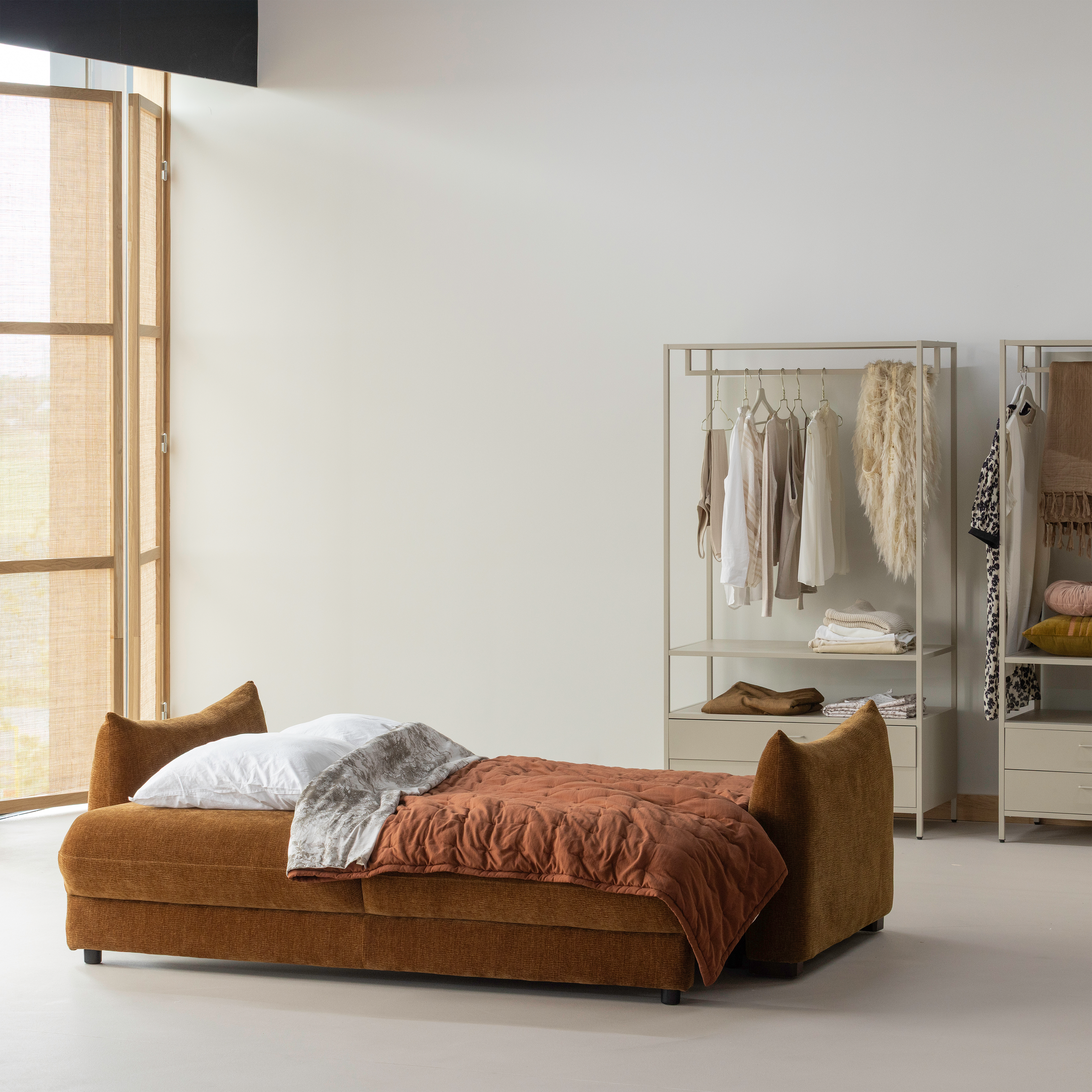 377629-B-377628-Z-03_SF_ES_Jonne_3-zits_slaapbank_Ferris_kledingkast_vierkant.png?auto=webp&format=png&width=1500&height=1500