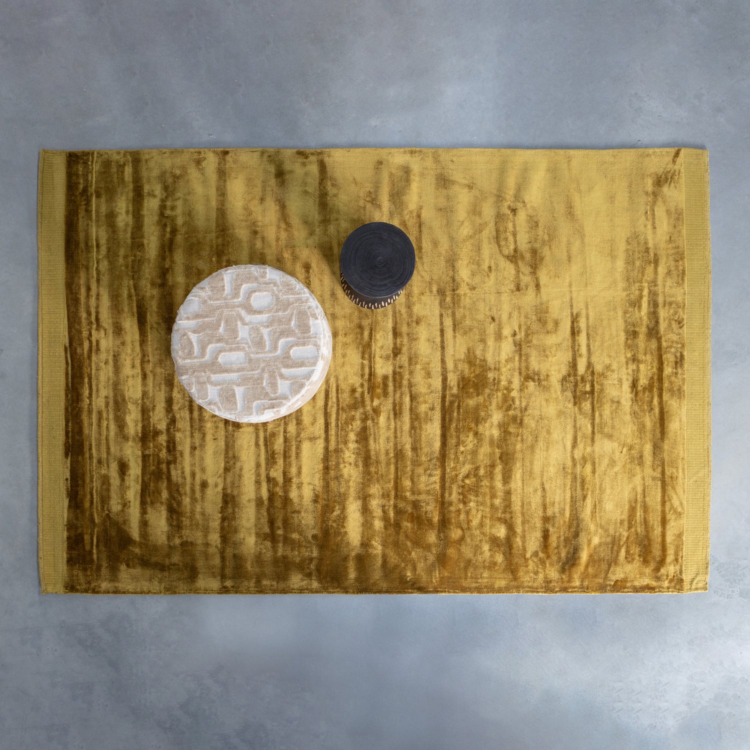 377509-H-02_SF_FA_Tammo_vloerkleed_honinggeel.jpg?auto=webp&format=png&width=1500&height=1500