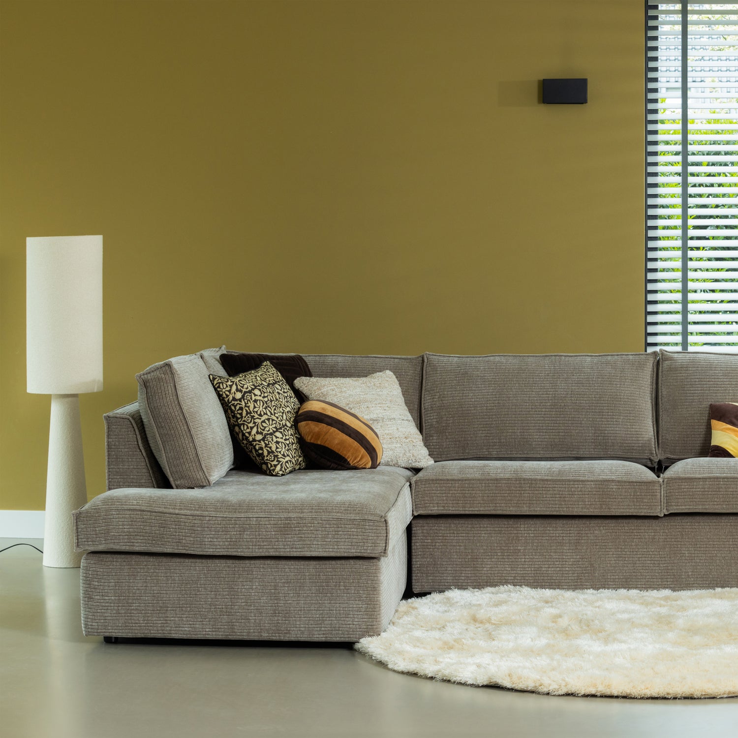 700508-RC-800282-I-801396-N-01_SF_BL_Hajo_bank_Loft_vloerlamp_VIERKANT.jpg?auto=webp&format=png&width=1500&height=1500