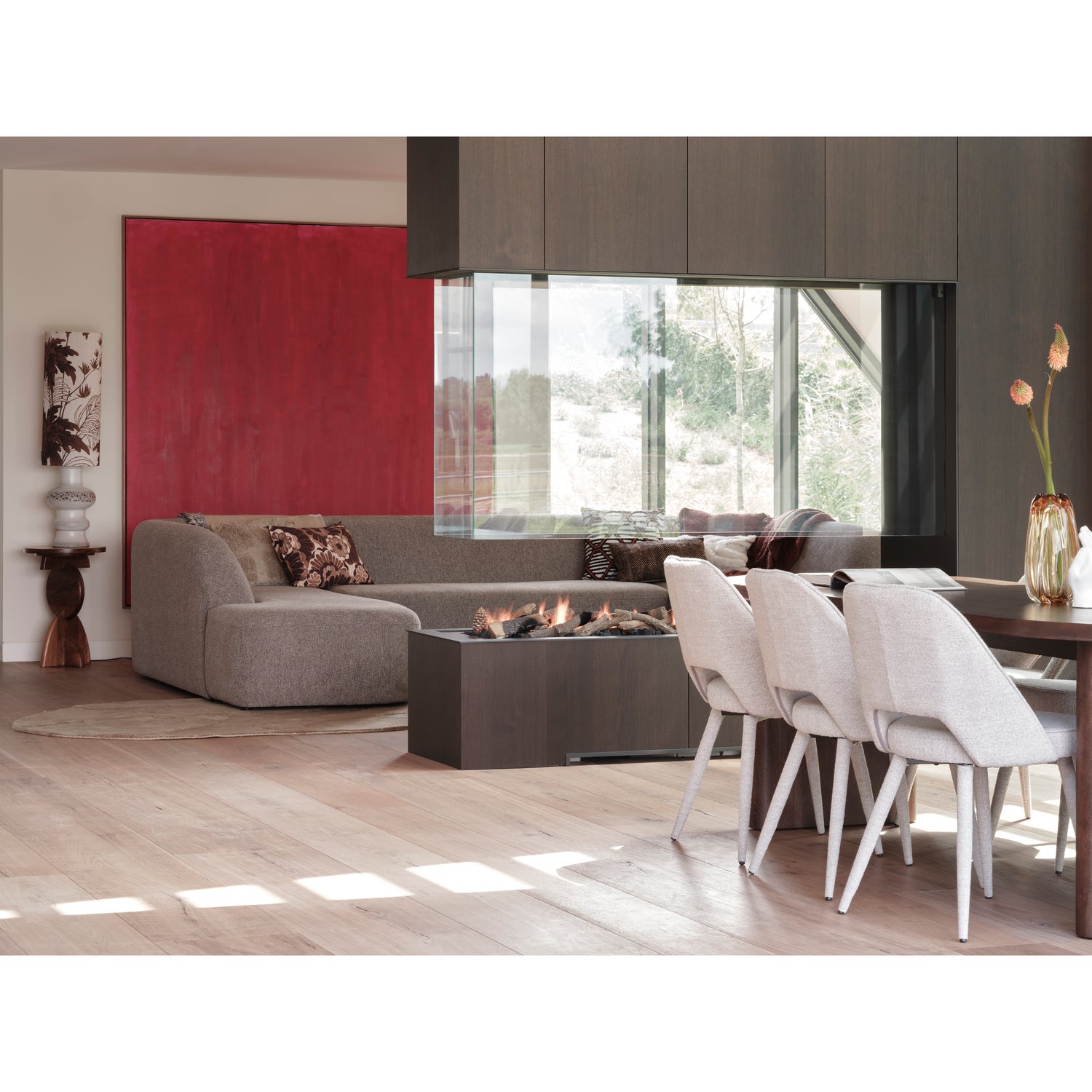 400481-W-801367-G-373965-B-373533-B-01_SF_BL_Ellips_eettafel_Sloping_u-vorm_Nori_Alya_vloerkleed.png?auto=webp&format=png&width=1500&height=1500