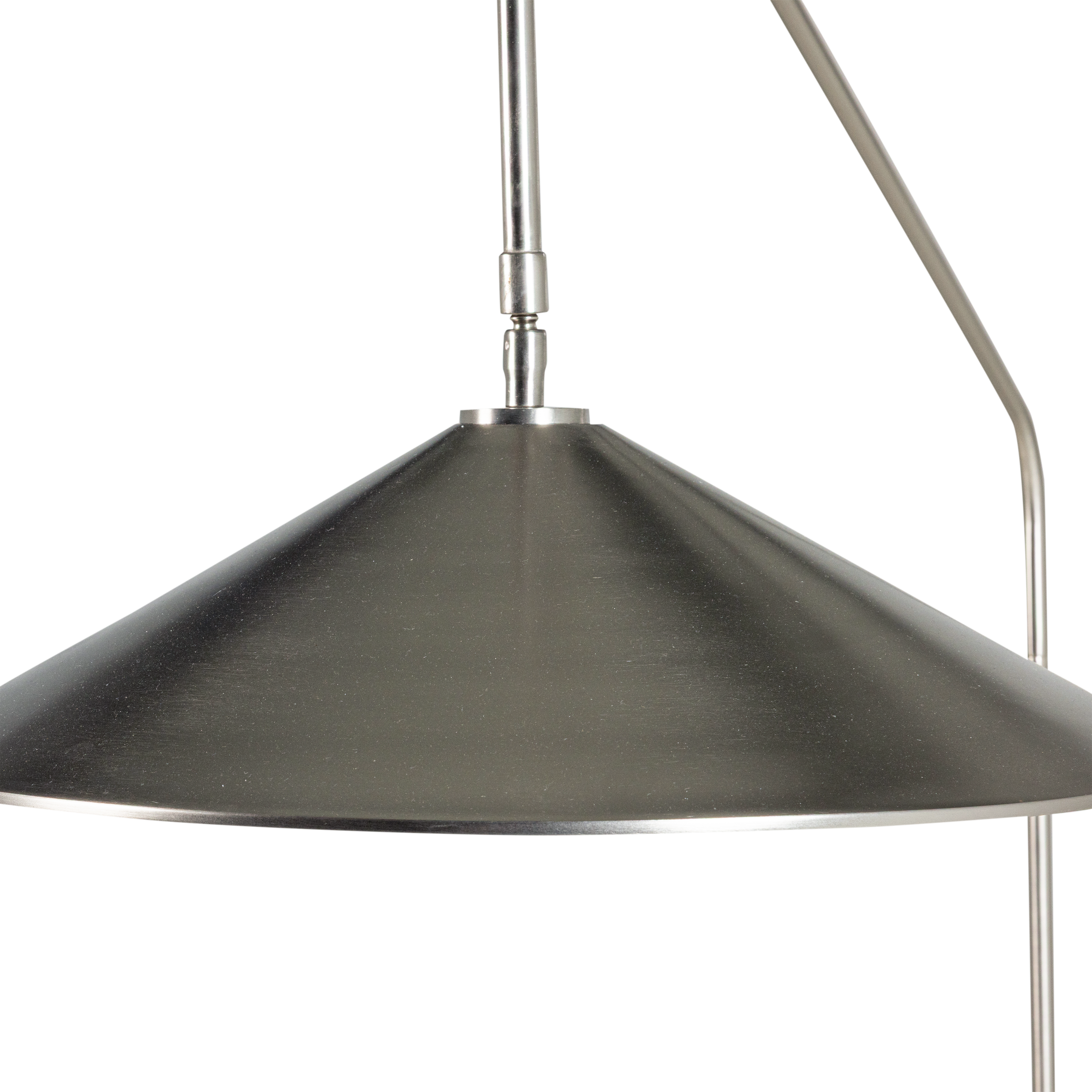 377936-C_05_VS_Korn_vloerlamp_metaal_chrome_C1.png?auto=webp&format=png&width=1500&height=1500
