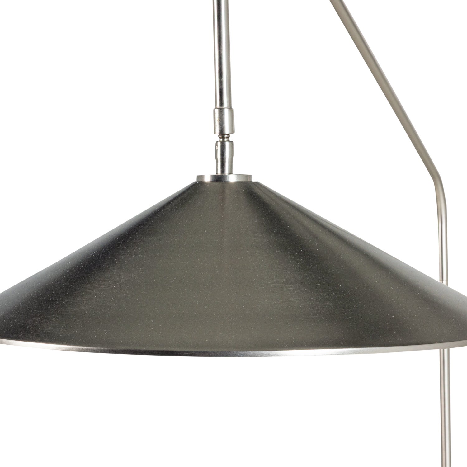 377936-C_05_VS_Korn_vloerlamp_metaal_chrome_C1.png?auto=webp&format=png&width=1500&height=1500