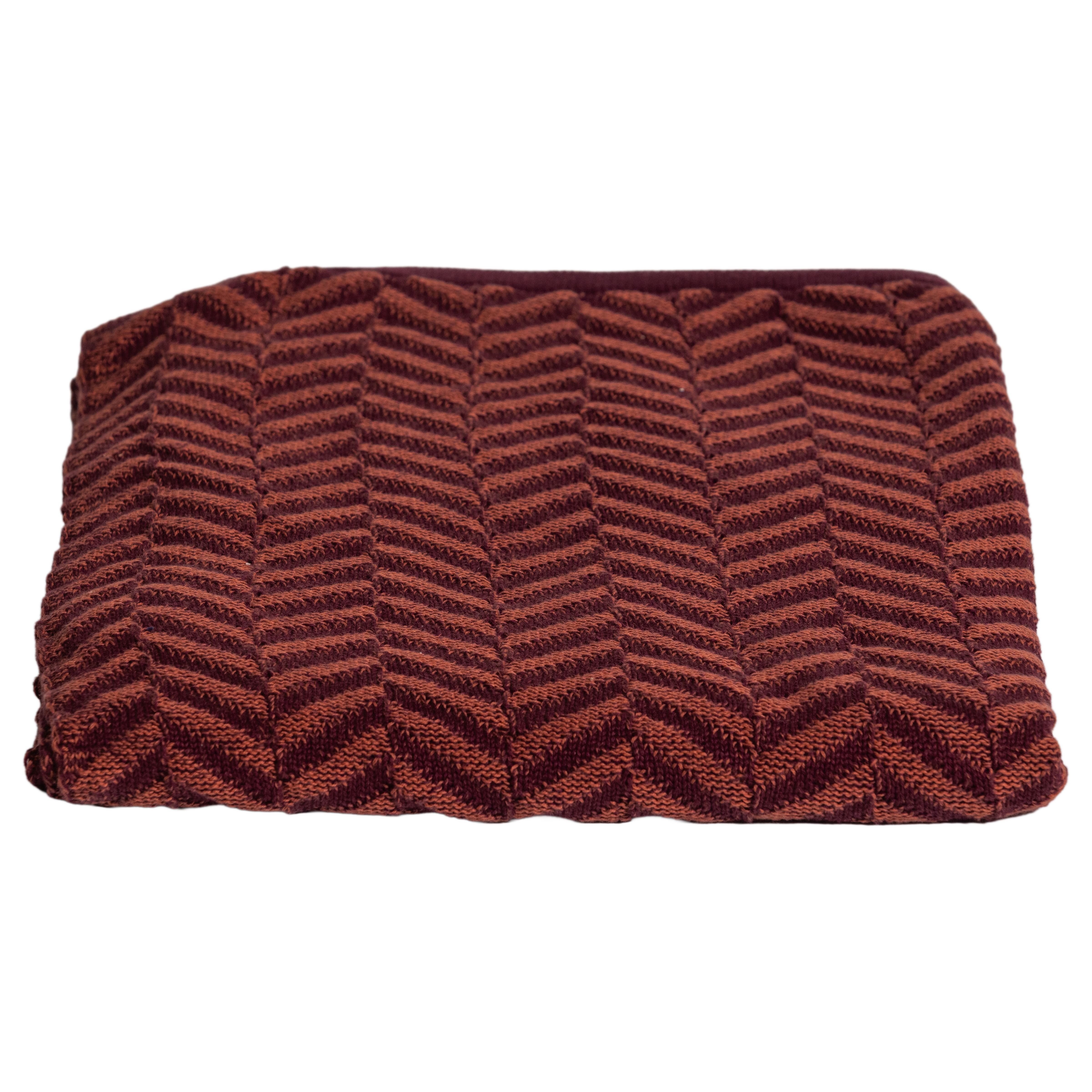 377977-BP_01_VS_Suna_plaid_130x170cm_katoen_bordeauxrood_paars_F1.png?auto=webp&format=png&width=1500&height=1500
