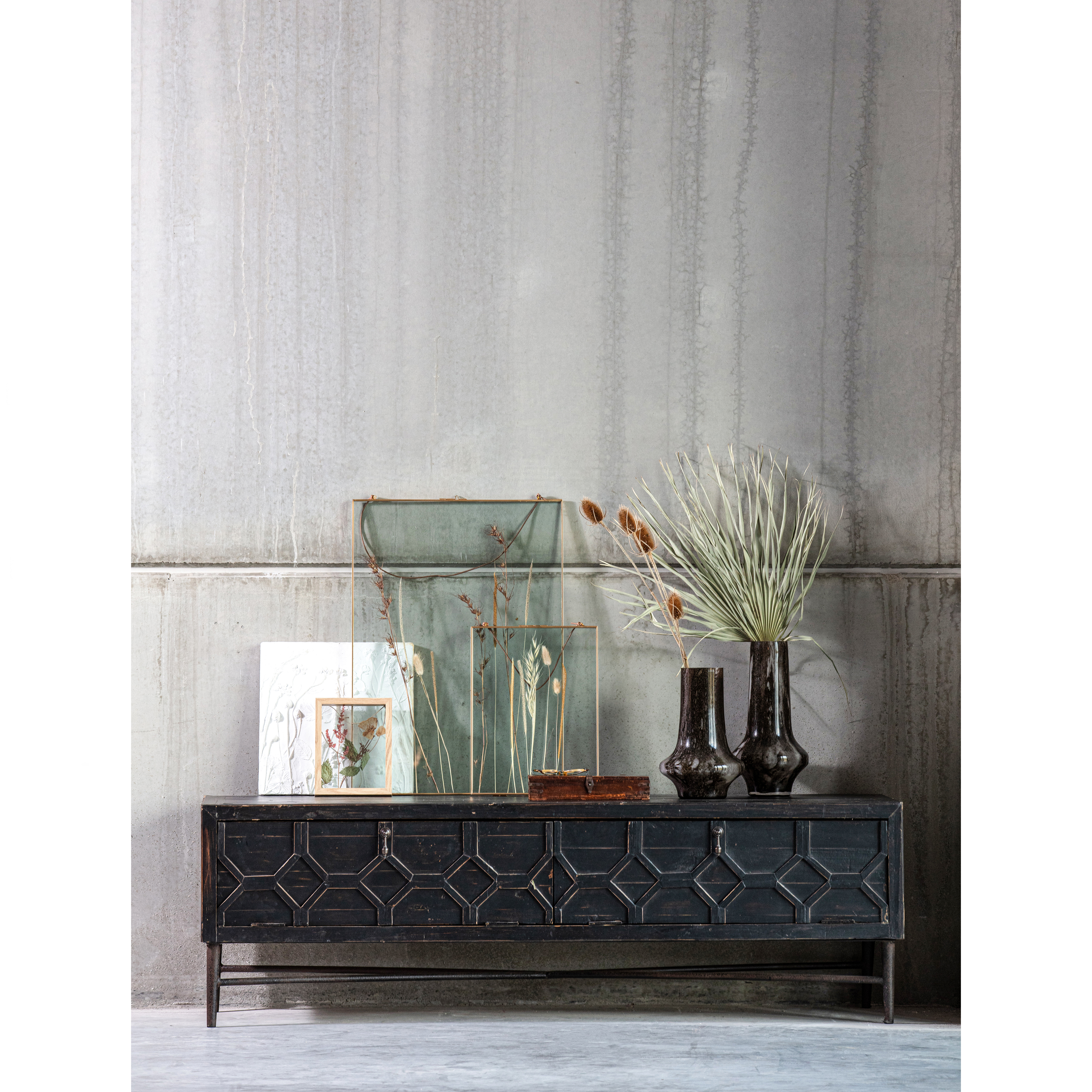 800075-Z-800261-B-800260-B-800284-M-800283-M-800231-W-800209-02_SF_BP_Bequest_Midcentury_vaas_Pressed__potpourri_fotolijst_Plaquette_wanddeco.jpg?auto=webp&format=png&width=1500&height=1500