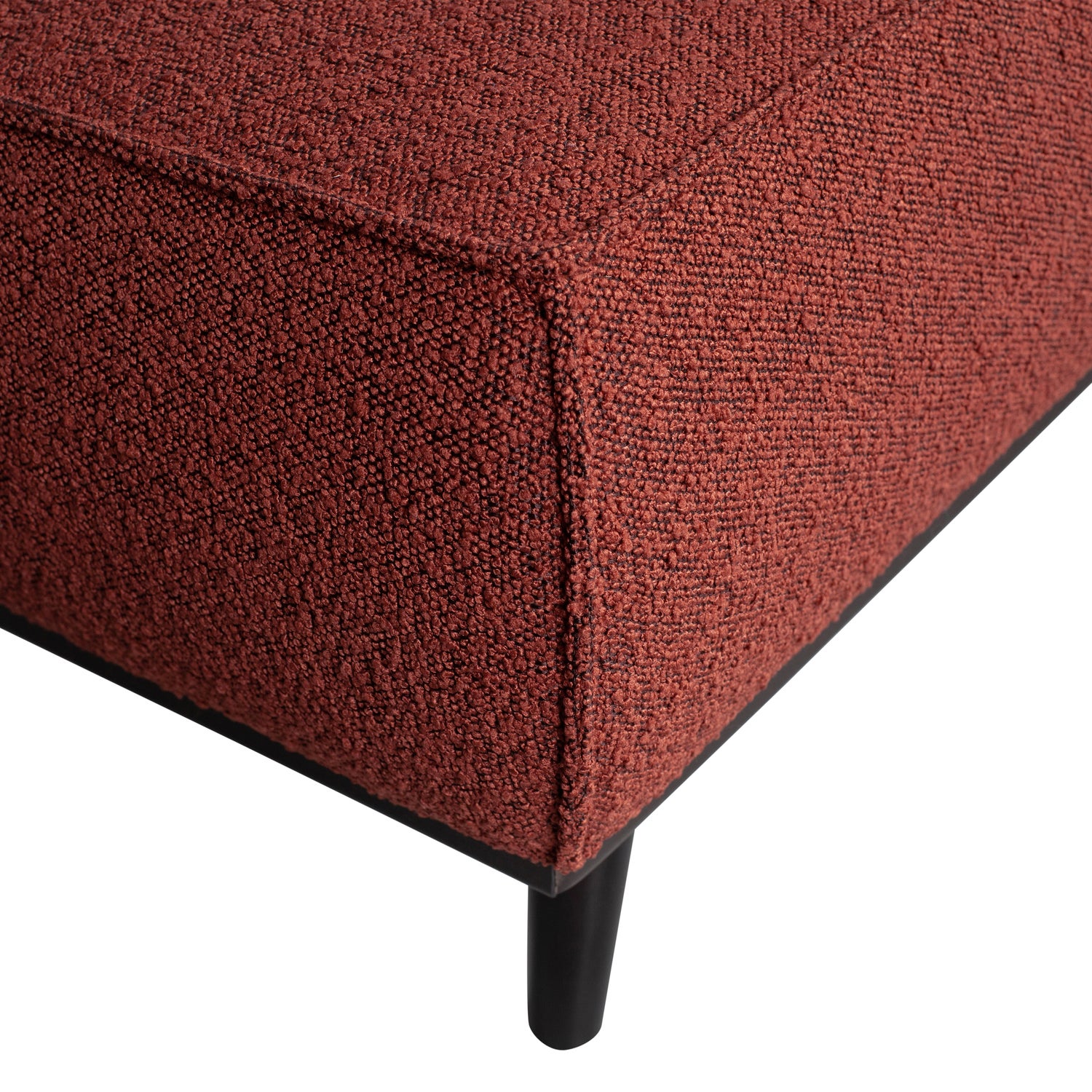 378663-C-01_VS_BP_Statement_hocker_boucle_chestnut_80x55cm_detail.jpg?auto=webp&format=png&width=1500&height=1500