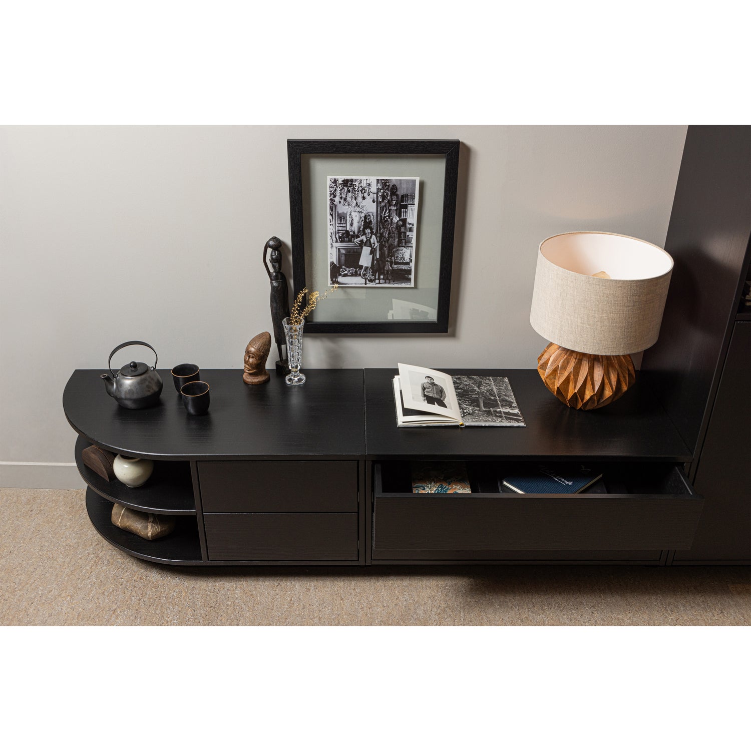 373513-Z-373463-Z-01_SF_WE_Finca_tv_meubel_rond.jpg?auto=webp&format=png&width=1500&height=1500