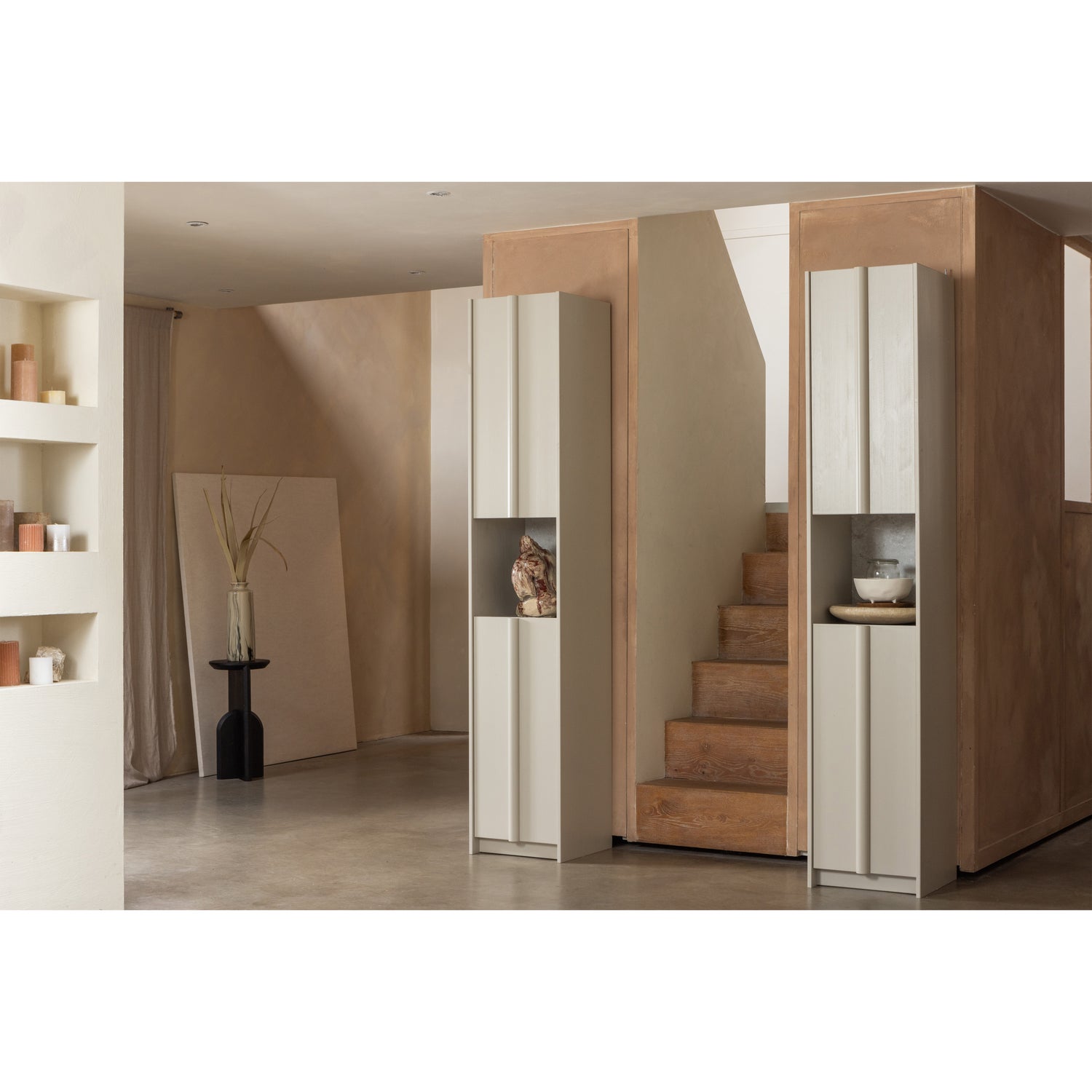 373993-D-375031-Z-01_SF_WE_Basu_smalle_kast_40cm_grenen_dust_Kioni_bijzettafel.jpg?auto=webp&format=png&width=1500&height=1500