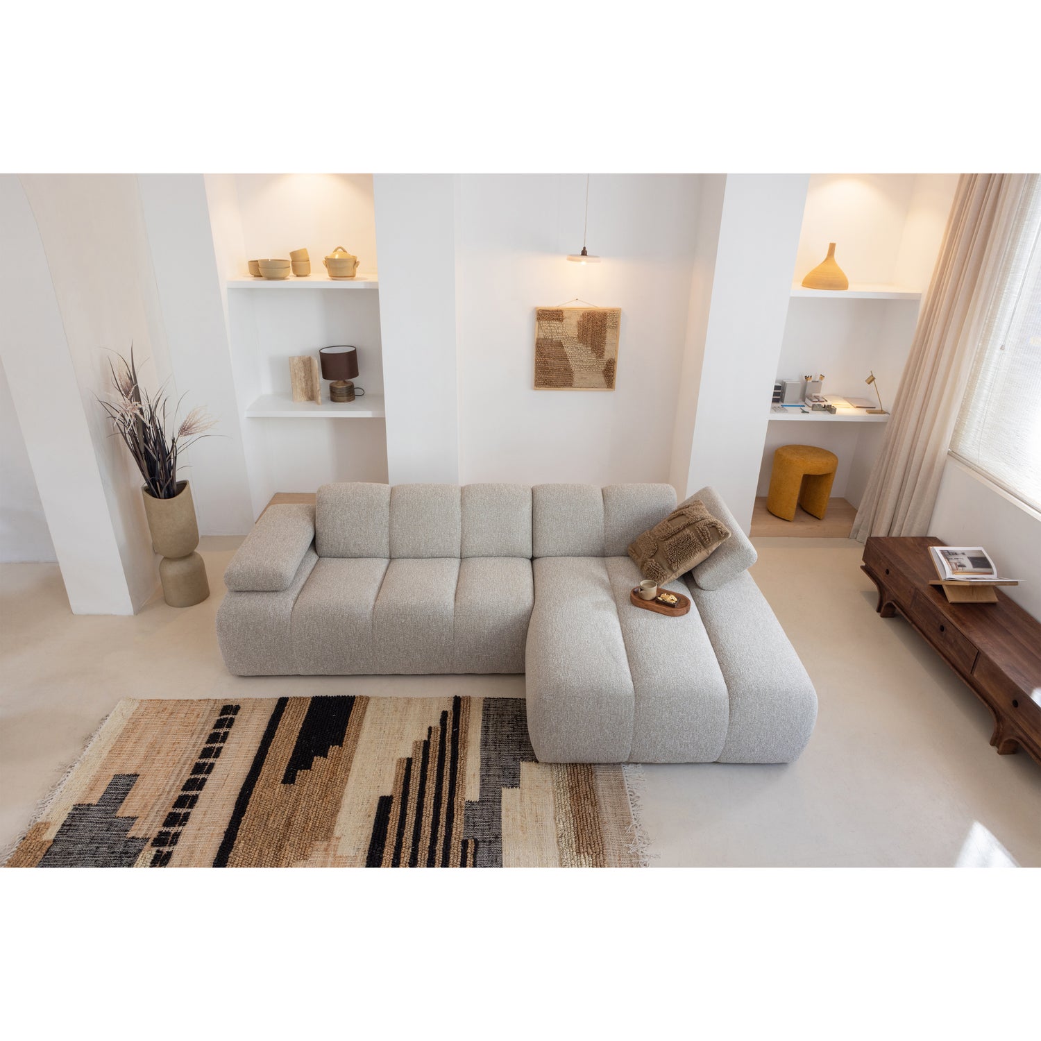 377454-EM-377460-EM-801307-M-375056-B-801304-M-02_SF_WE_Mojo1_5_zits_chaise_lonque_Liberal_Mosi_Vito_Speck.jpg?auto=webp&format=png&width=1500&height=1500