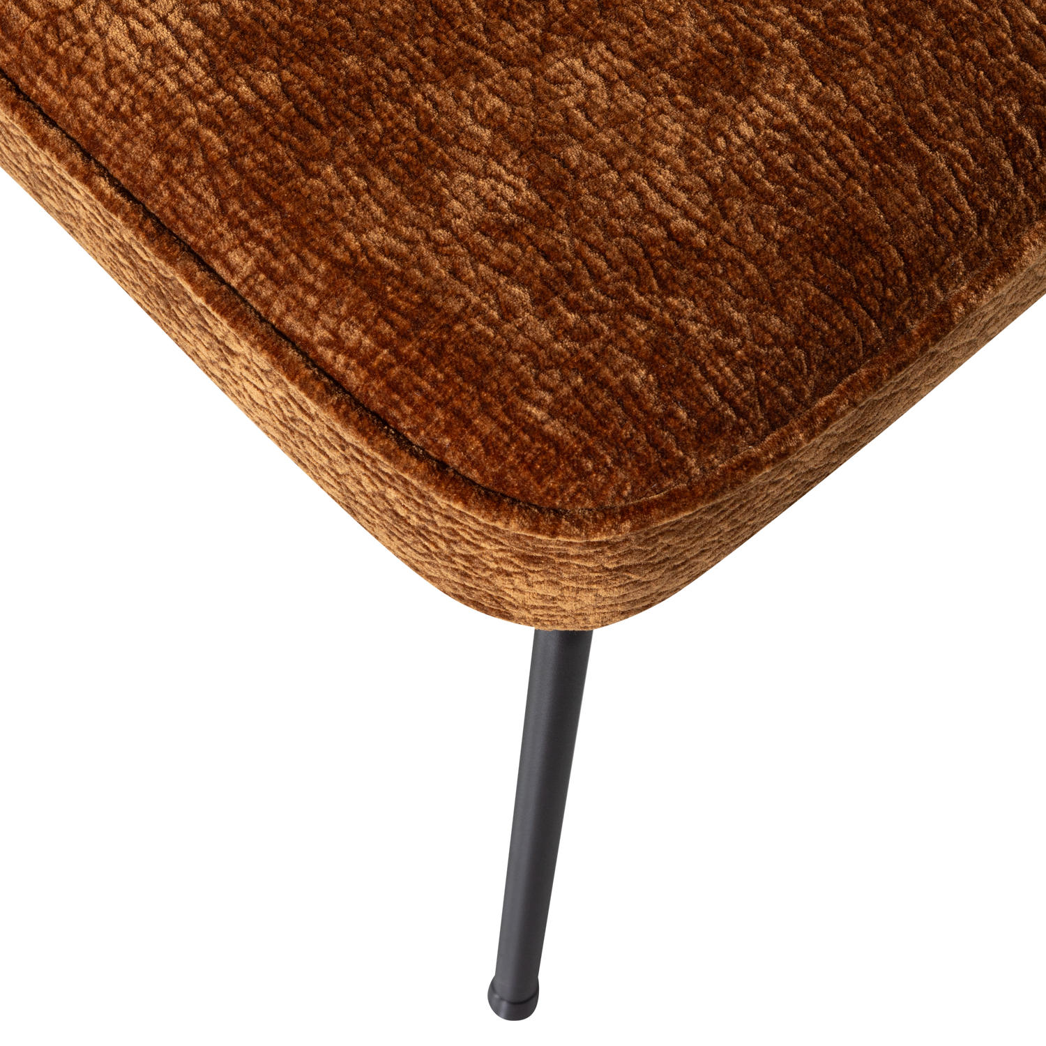 800816-MB-02_VS_BP_Vogue_eetkamerstoel_3D_chenille_midden_bruin_detail.png?auto=webp&format=png&width=1500&height=1500
