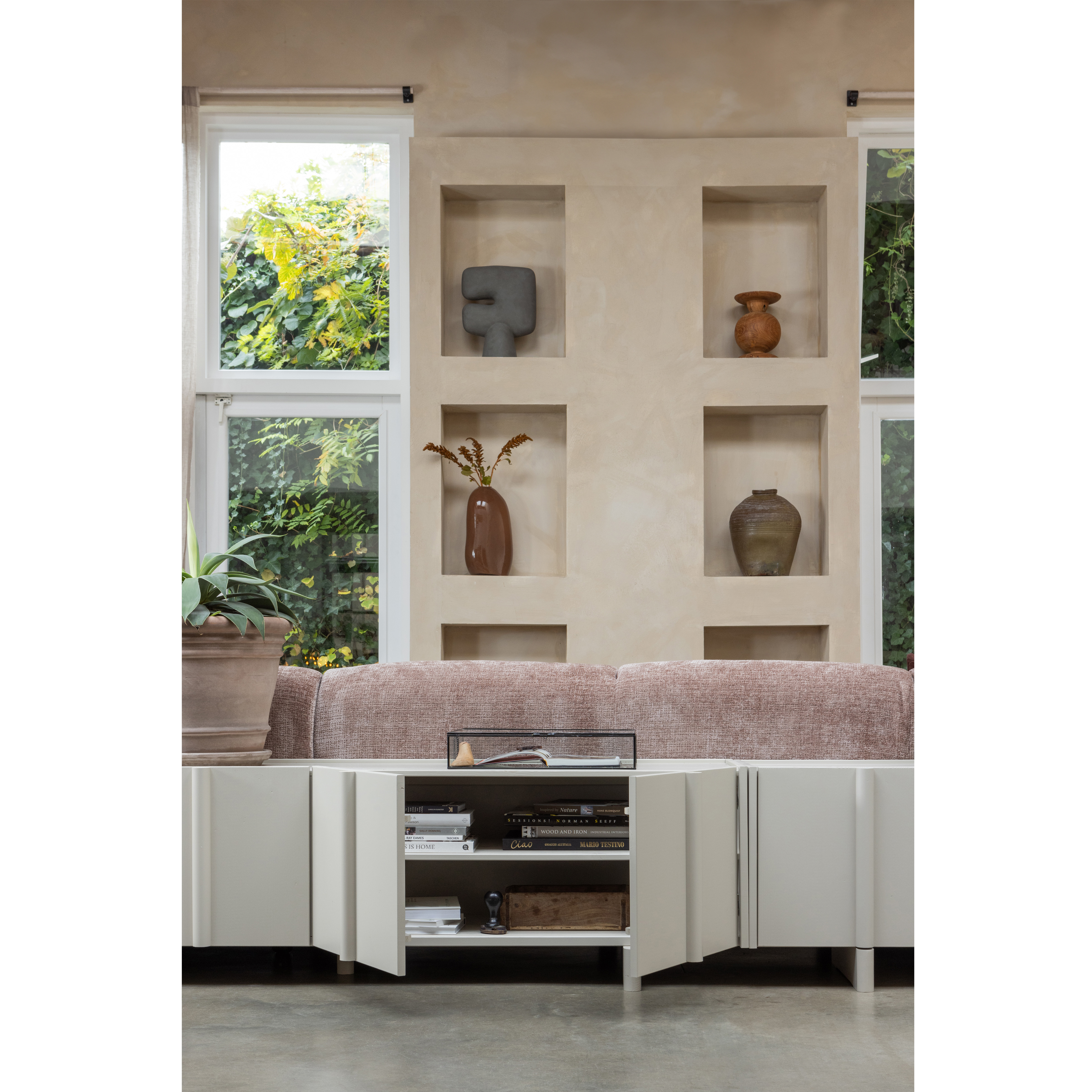 373994-D-377480-B-374108-D-02_SF_WE_Basu_tv_meubel_Sahil_vaas.jpg?auto=webp&format=png&width=1500&height=1500