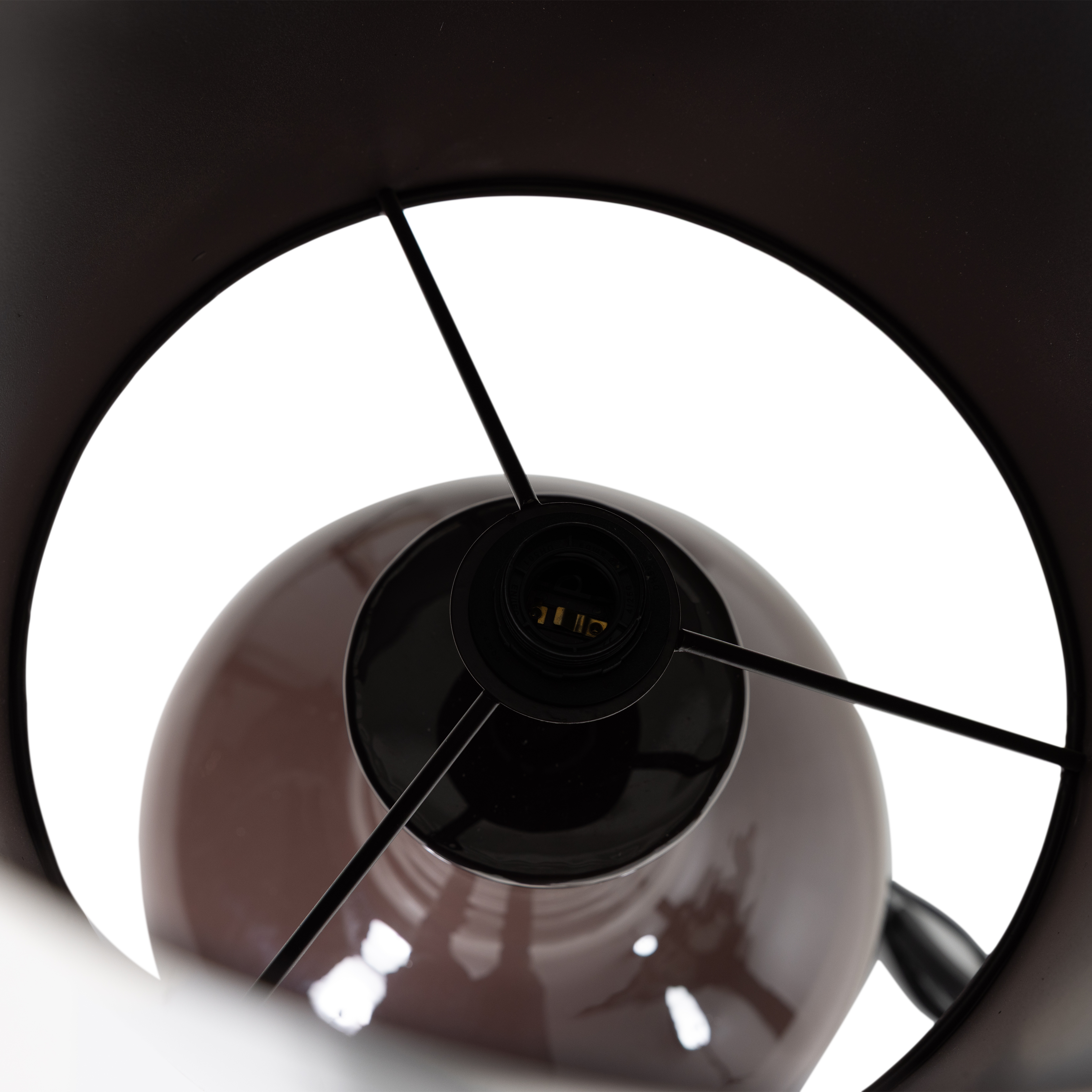 377880-B_03_VS_Loa_tafellamp_XL_metaal_hoogglans_bruin_C2.png?auto=webp&format=png&width=1500&height=1500