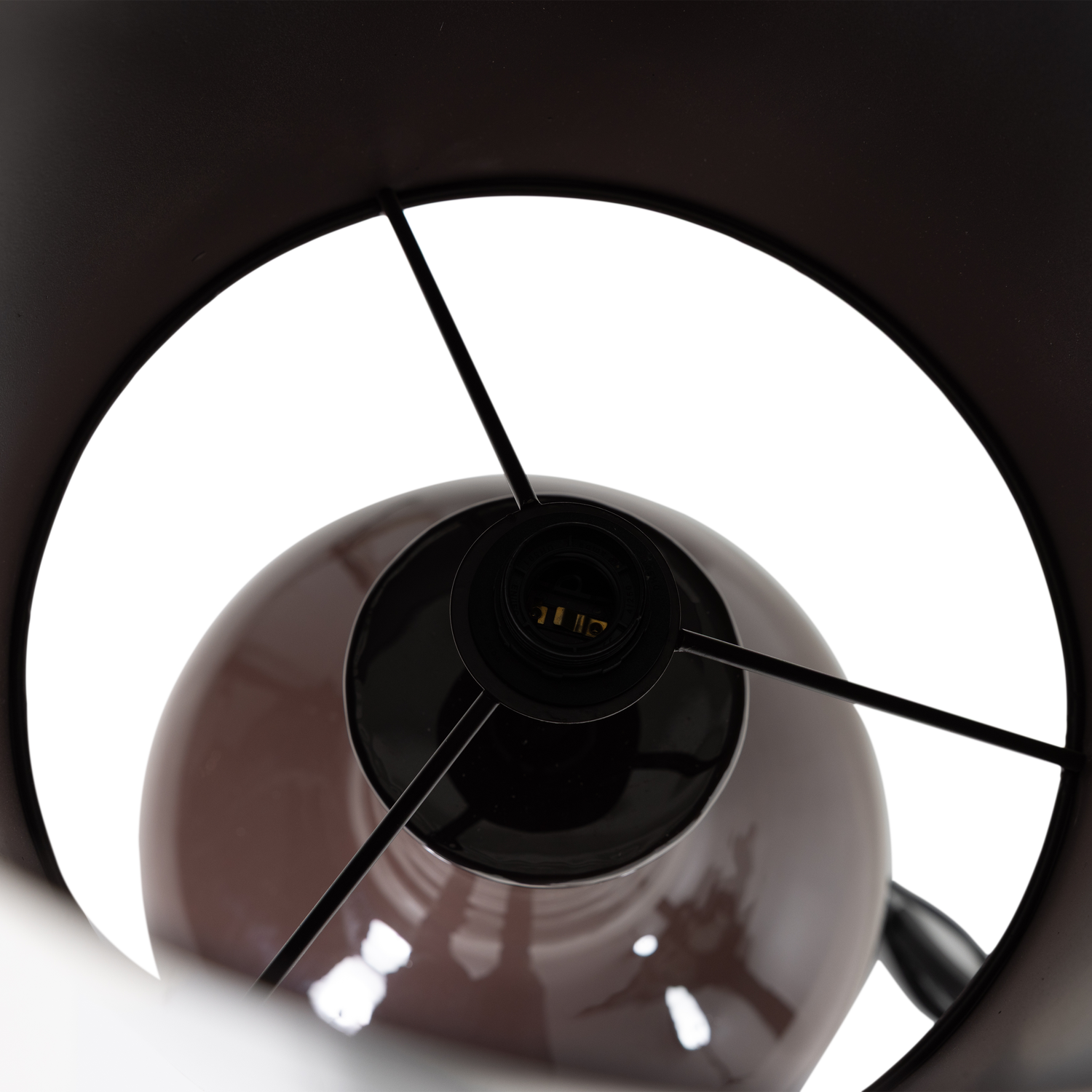 377880-B_03_VS_Loa_tafellamp_XL_metaal_hoogglans_bruin_C2.png?auto=webp&format=png&width=1500&height=1500