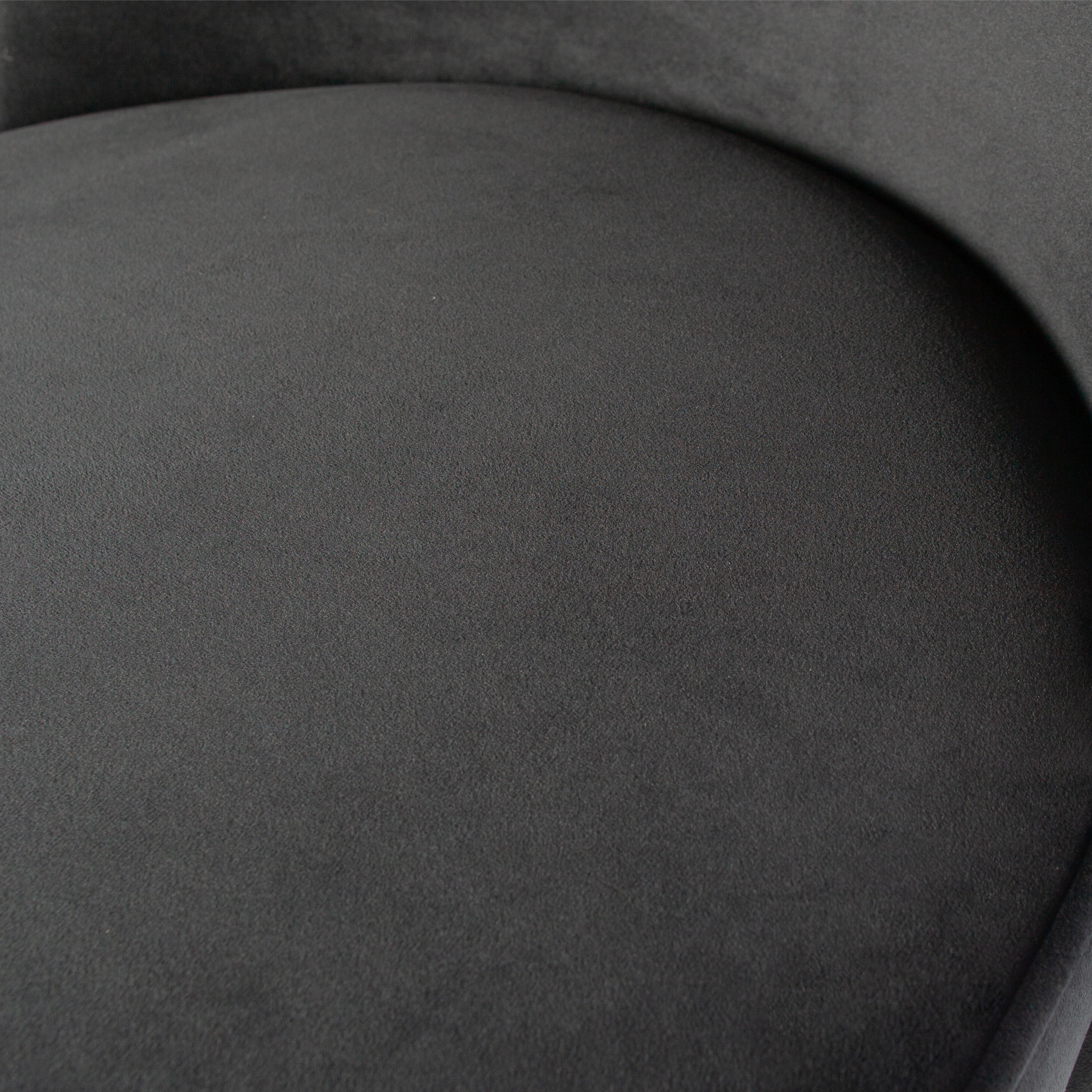 800816-Z-01_VS_BP_vogue_eetkamerstoel_fluweel_zwart_detail.jpg?auto=webp&format=png&width=1500&height=1500