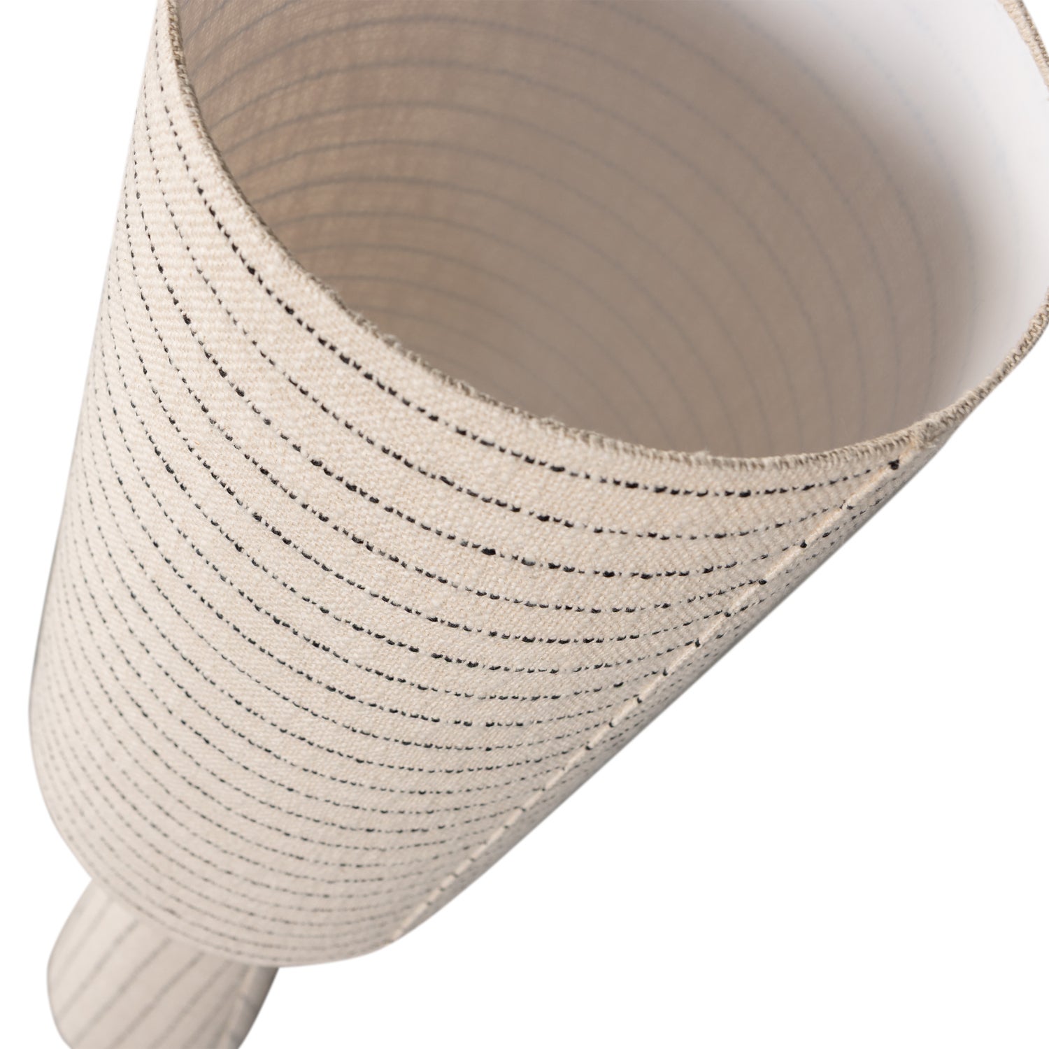 801396-NS-01_VS_ES_Loft_vloerlamp_metaal_boucle__naturel_met_strepen_C1.png?auto=webp&format=png&width=1500&height=1500