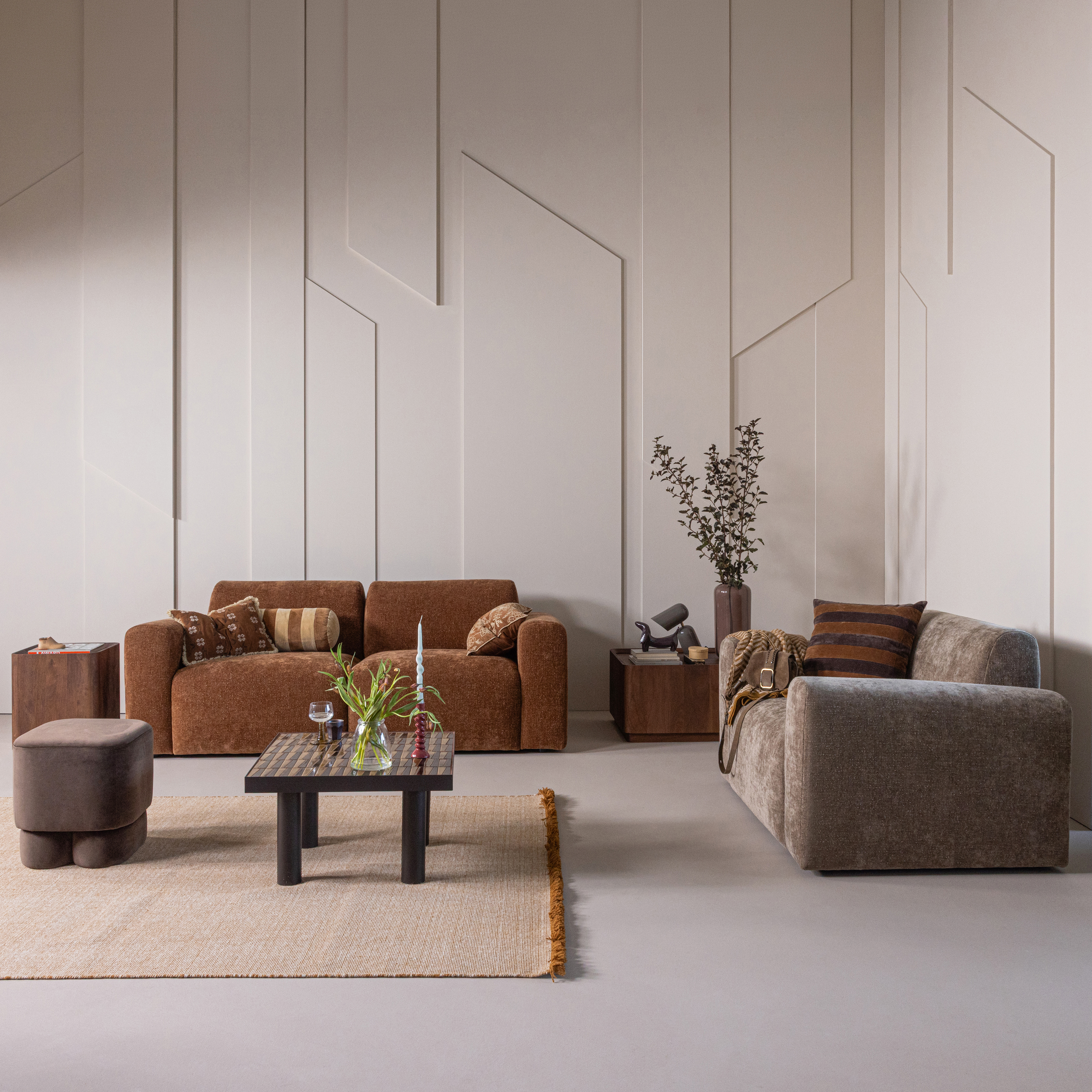 378136-K__378135-B__378059-B__378066-B_02_SF_Umina_fauteuil_khaki_2_zits_lichtbruin_Olva_bruin_Valen_vierkant.jpg?auto=webp&format=png&width=1500&height=1500