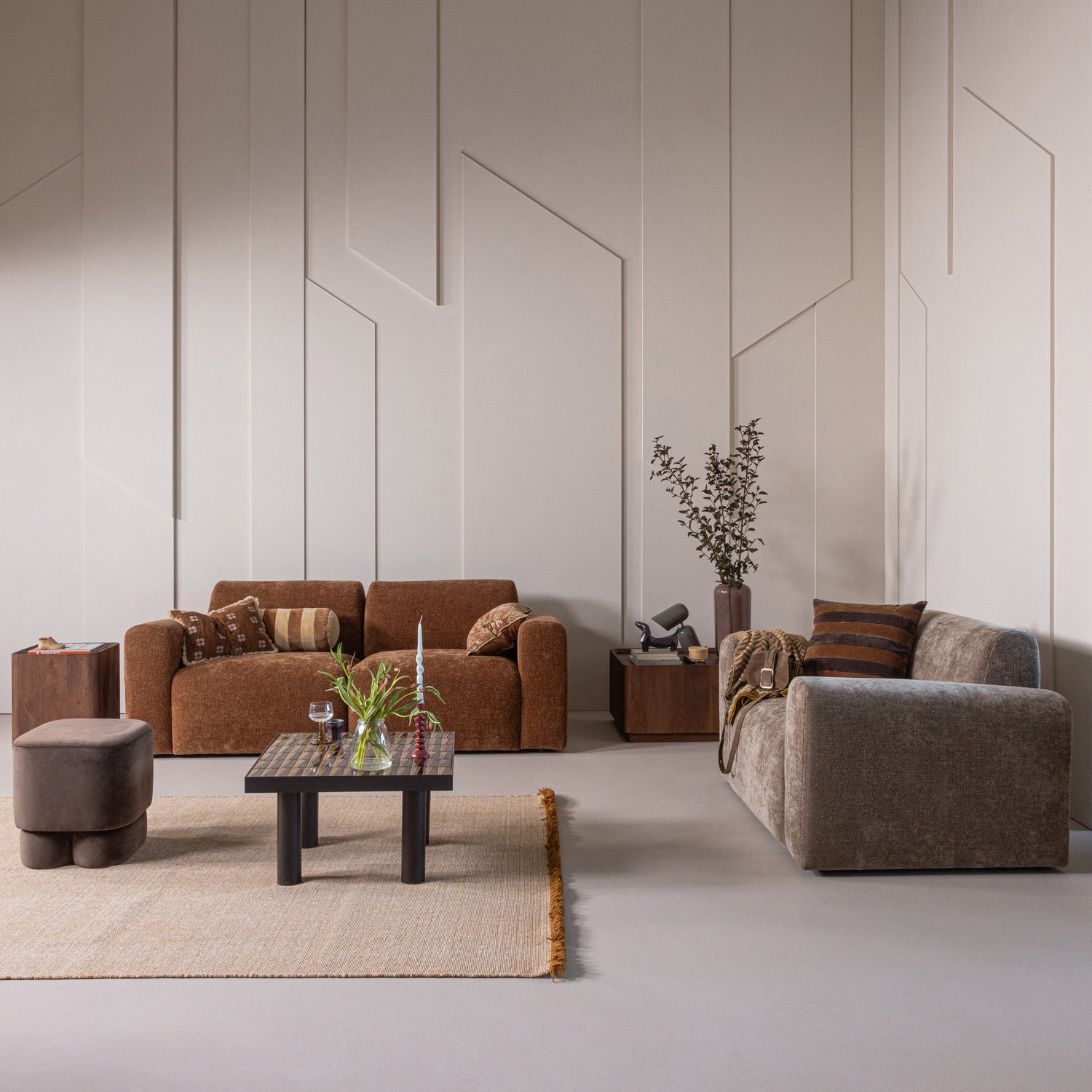 378136-K__378135-B__378059-B__378066-B_02_SF_Umina_fauteuil_khaki_2_zits_lichtbruin_Olva_bruin_Valen_vierkant.jpg?auto=webp&format=png&width=1500&height=1500