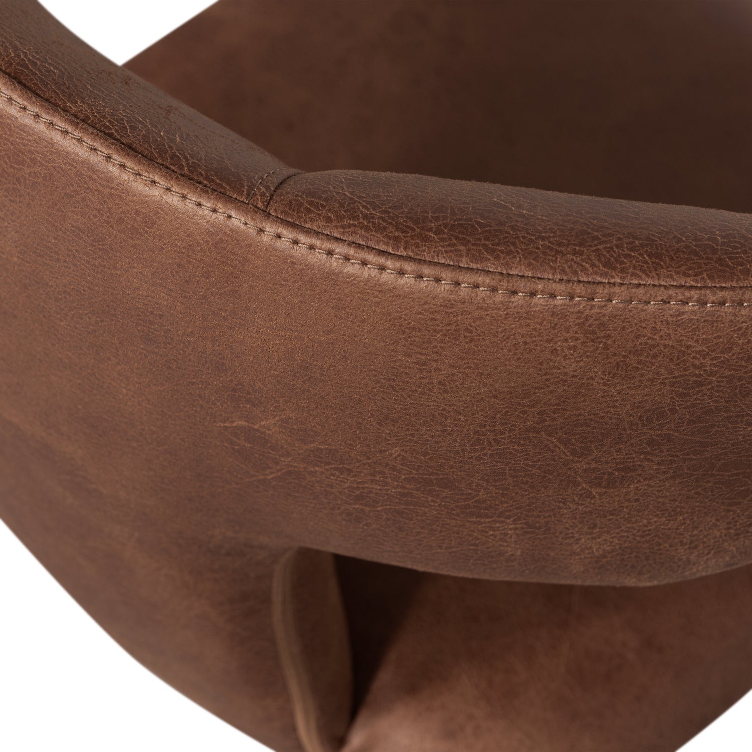 801420-B-02_VS_BPH_Permit_eetkamerstoel_leerlook_cognac_detail.png?auto=webp&format=png&width=1500&height=1500