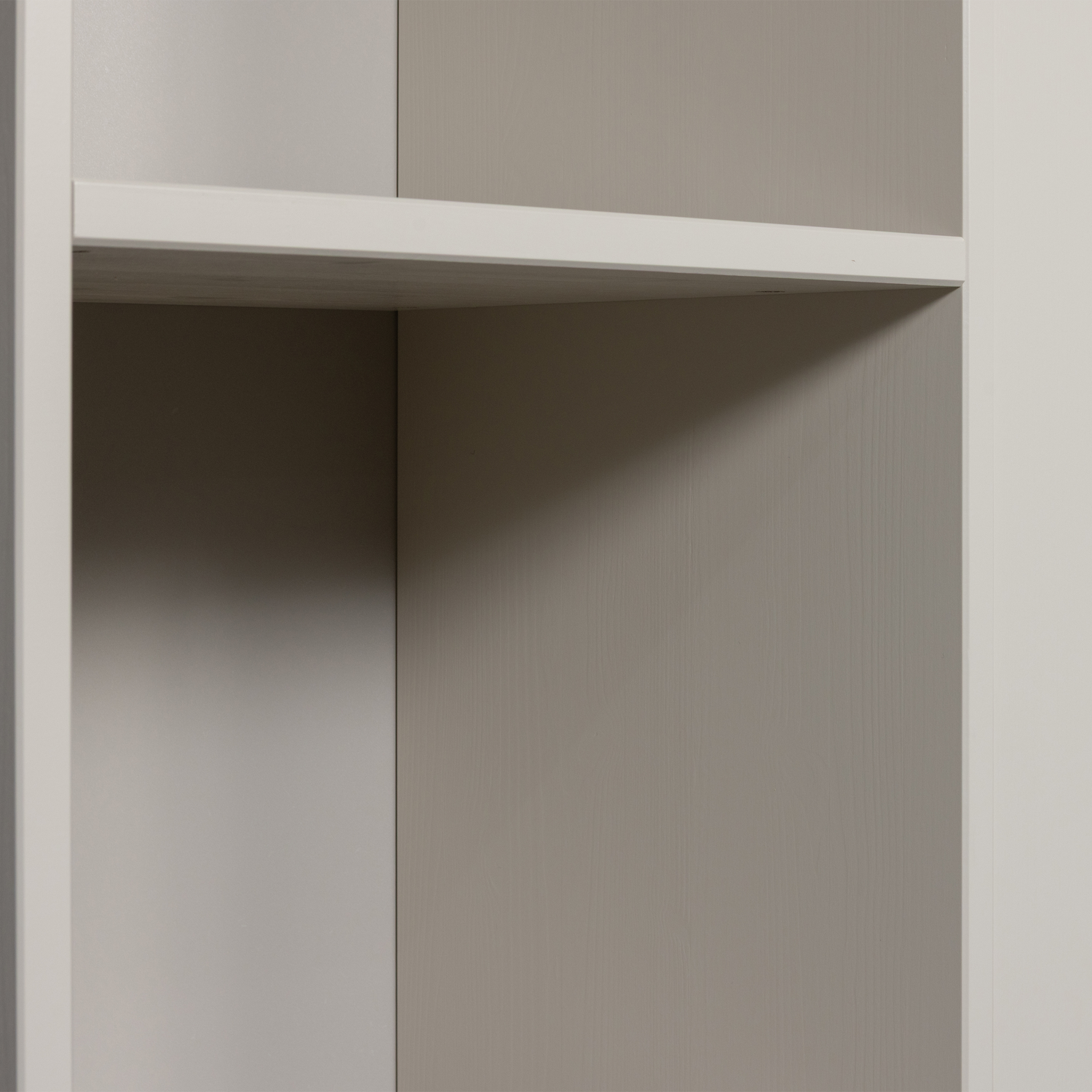 377558-DU-05_VS_WE_Meggy_opbergkast_links_XL_108cm_grenen_dust_detail.png?auto=webp&format=png&width=1500&height=1500