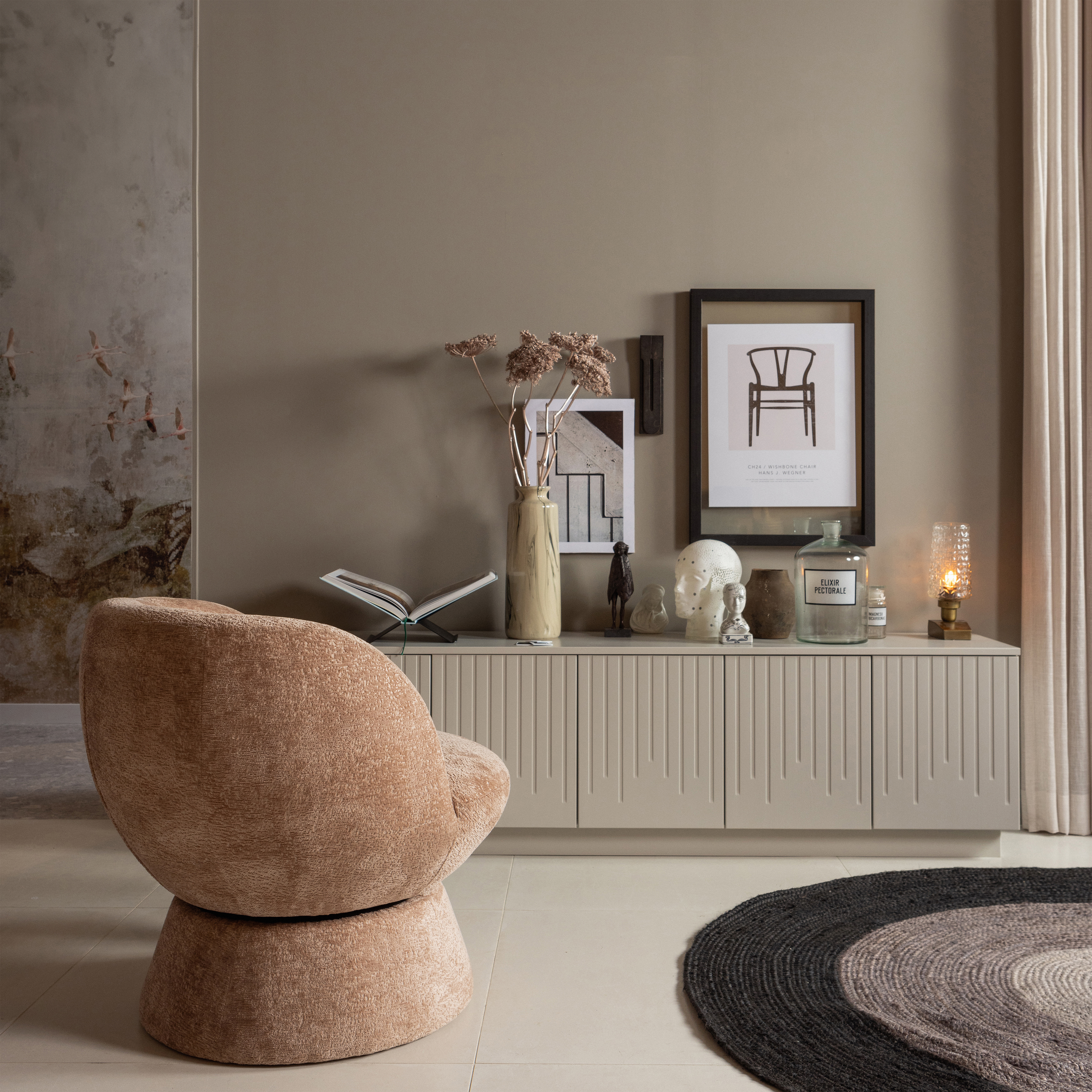 801418-N-801441-M-02_SF_BP_Shuffle_draaifauteuil_naturel_Pencil_grenen_mist_VIERKANT.jpg?auto=webp&format=png&width=1500&height=1500