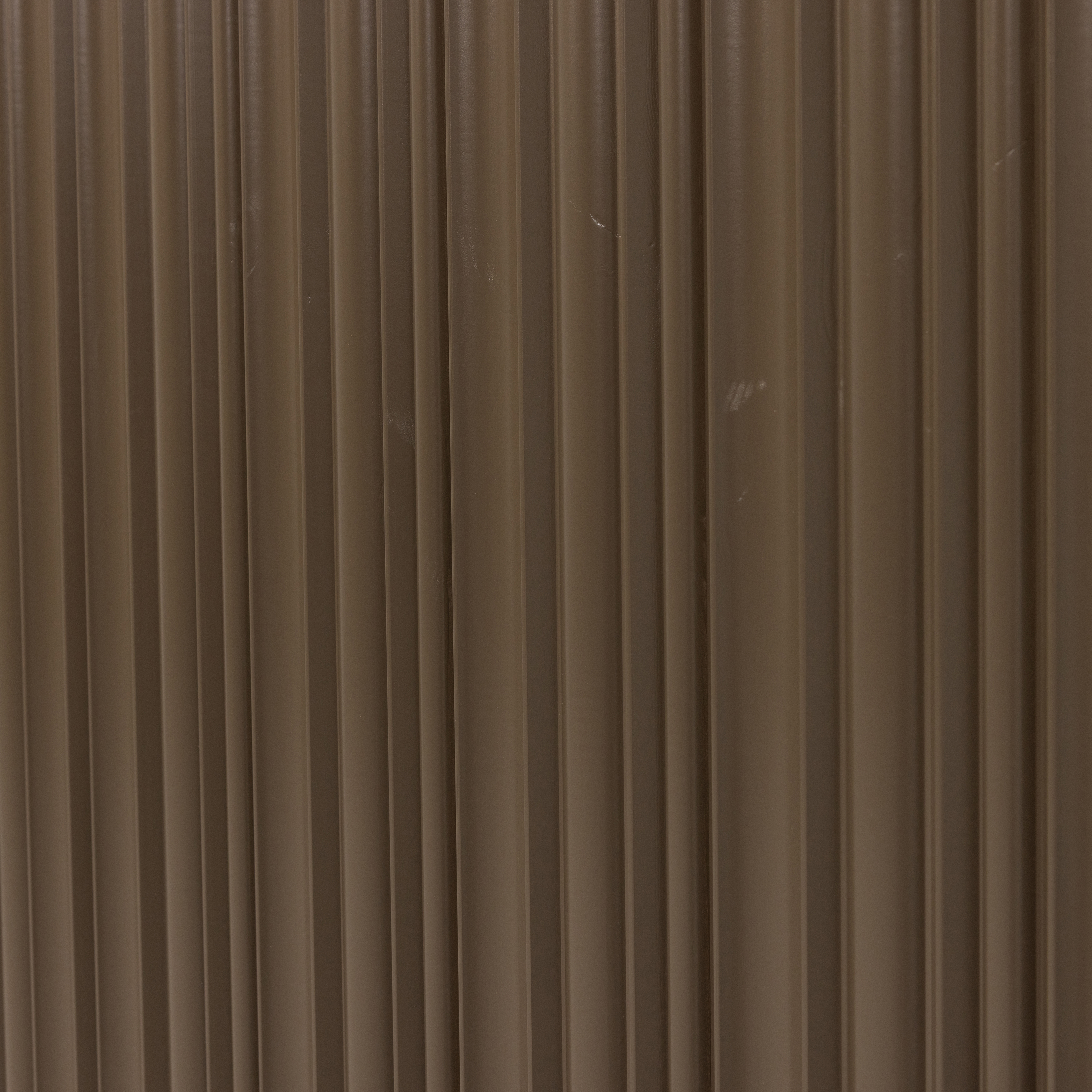 377731-TB-02_VS_WP_Nova_lage_vitrinekast_grenen_truffel_bruin_C2.jpg?auto=webp&format=png&width=1500&height=1500