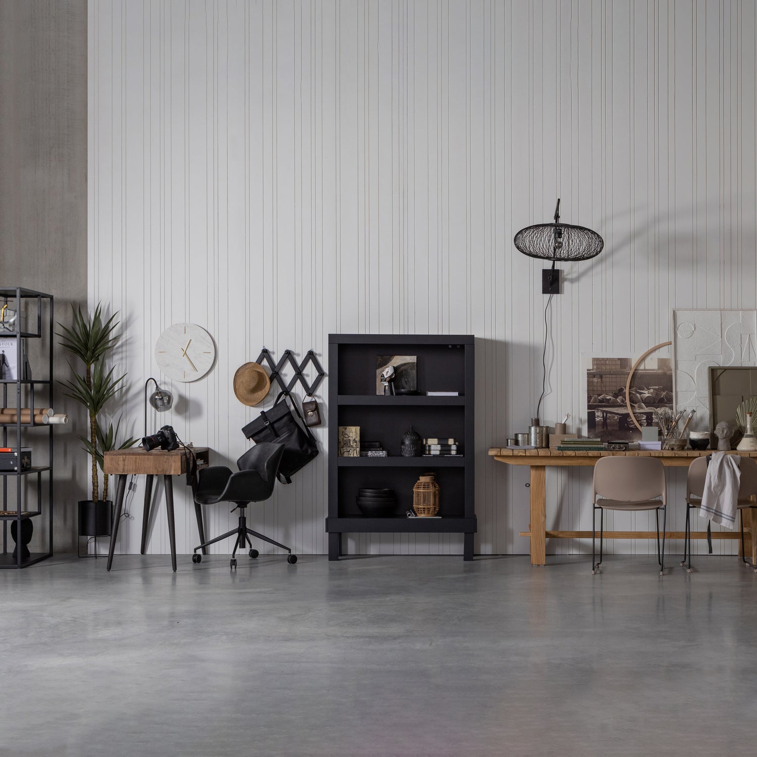 375465-Z-200322-N-200182-Z-377174-N-377170-N-377234-Z-01_SF_BL_Teun_rek_Maddox_bureau_Bonk_kast_tafel_Morton_Gus_Mirza_kastje_VIERKANT.jpg?auto=webp&format=png&width=1500&height=1500