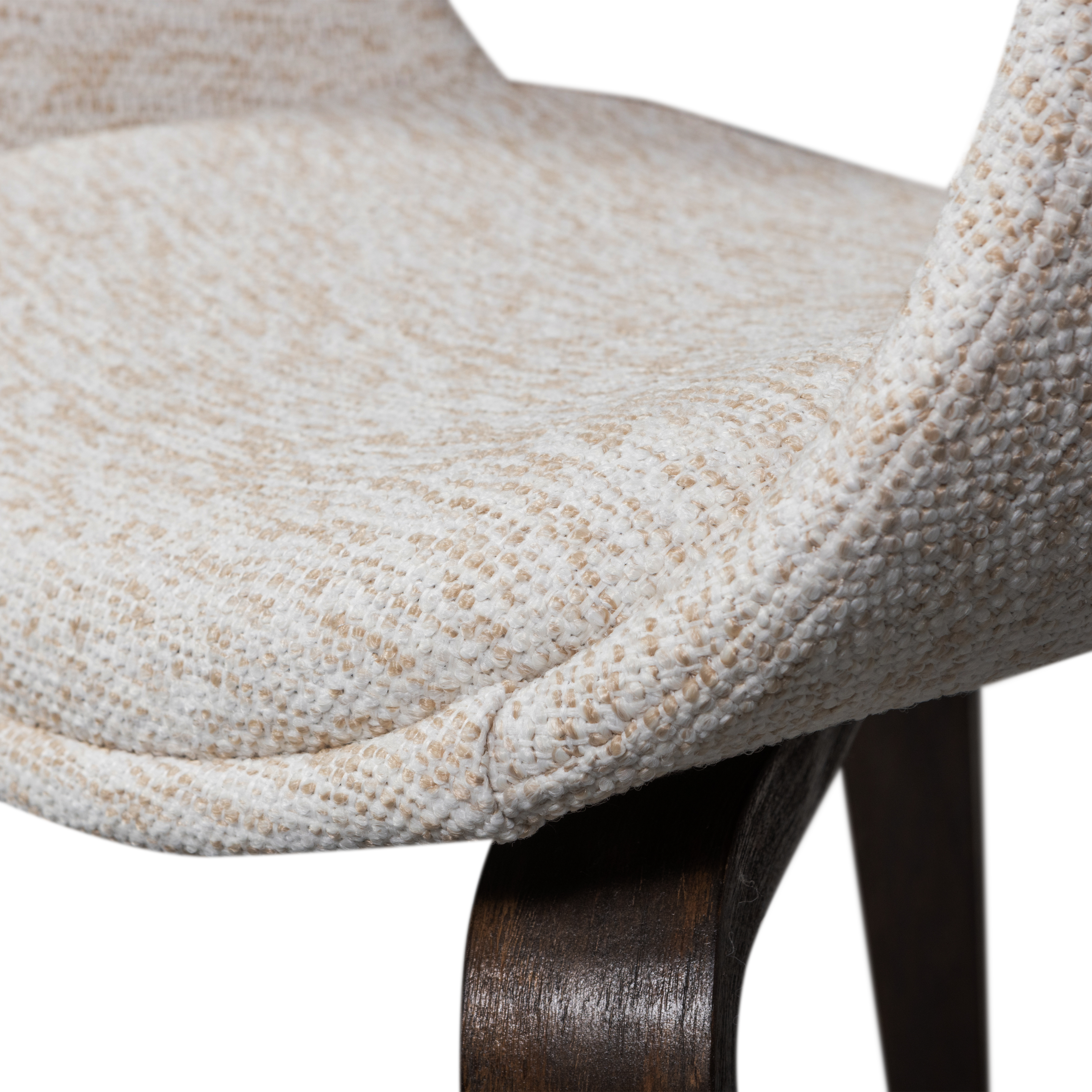 377505-ND-01_VS_ES_Yossi_eetkamerstoel_naturel_met_houten_poot_donkerbruin_detail.png?auto=webp&format=png&width=1500&height=1500