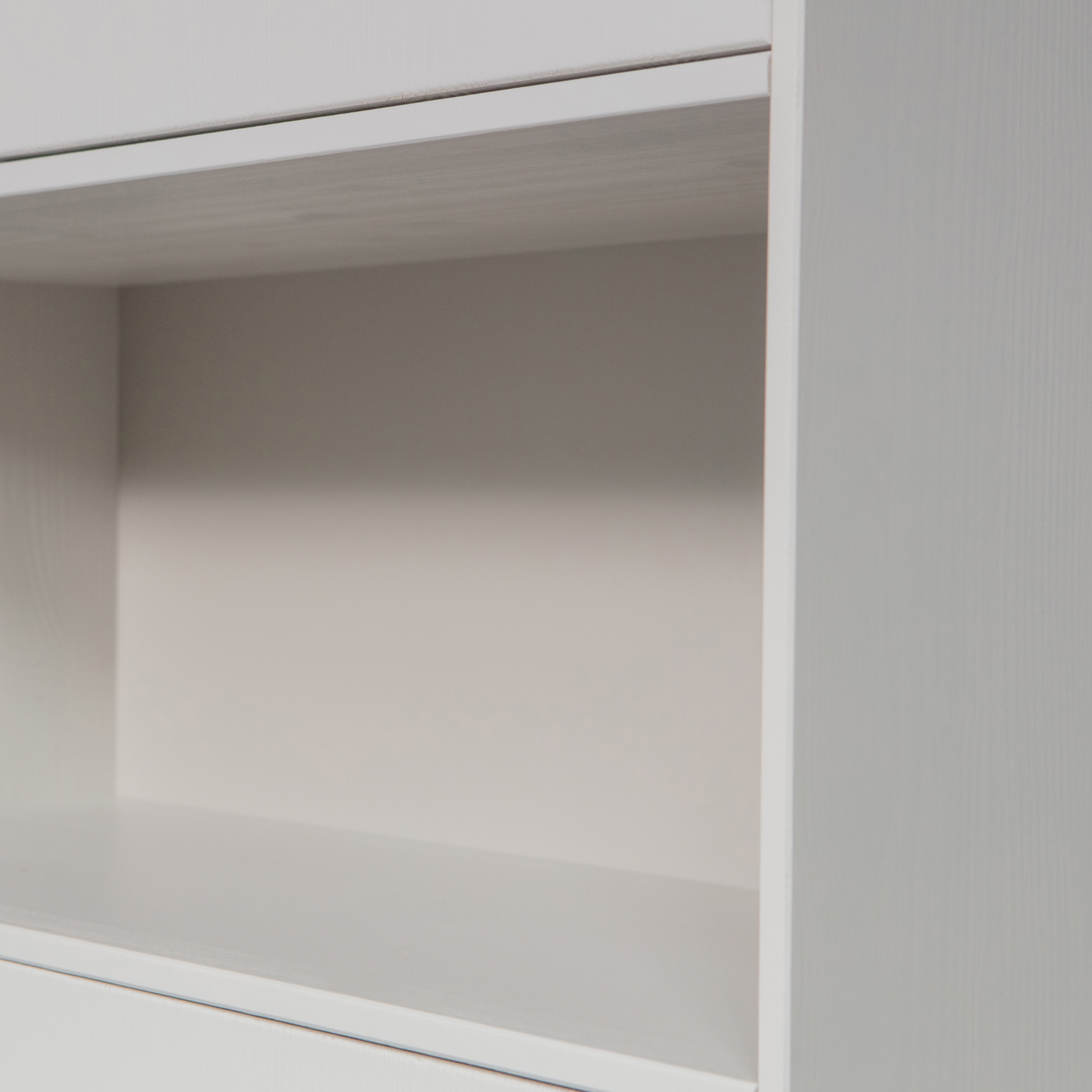 373466-M-02_VS_BL_Finca_opbergkast_110cm_grenen_mist_detail_kopieren.jpg?auto=webp&format=png&width=1500&height=1500