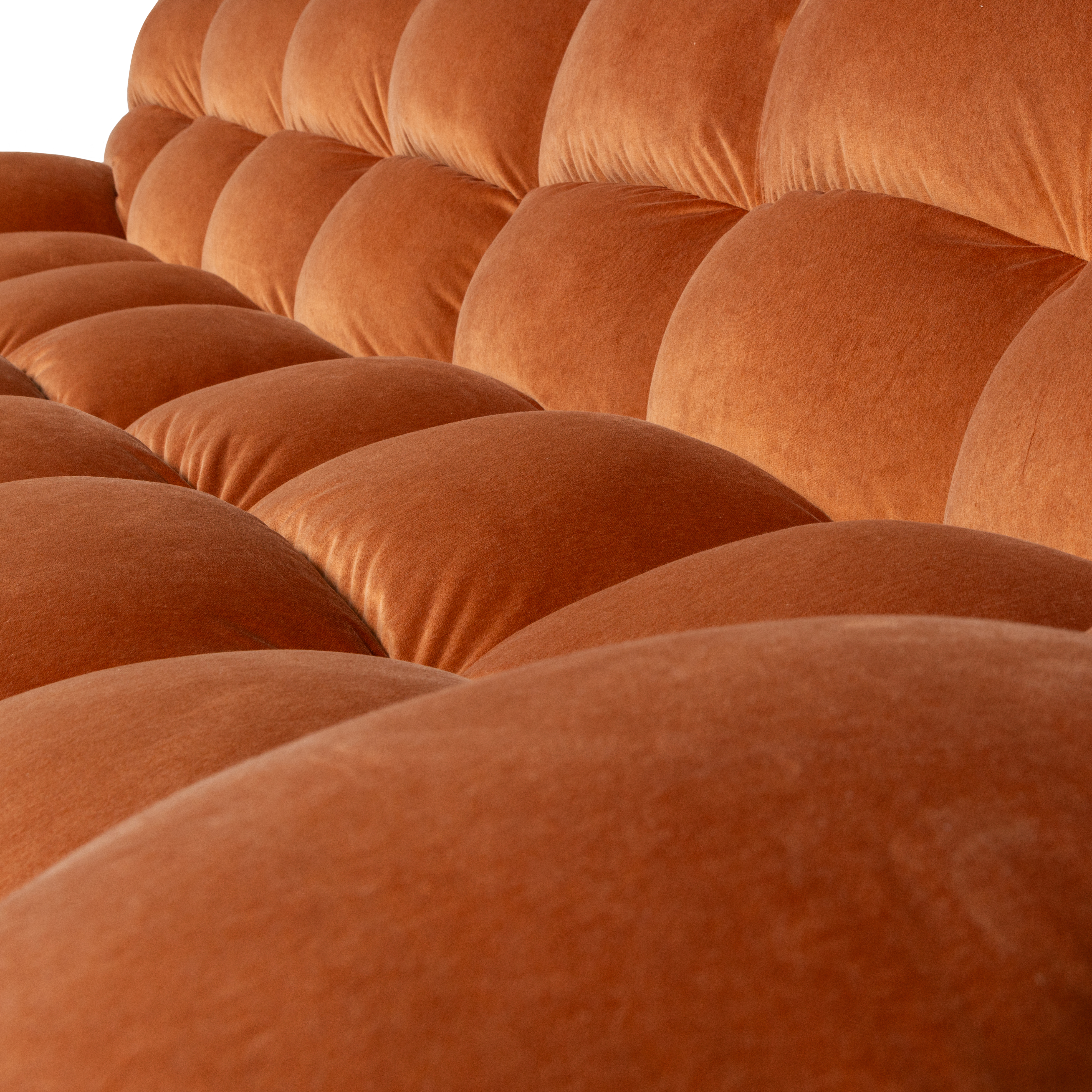 200428-FT-02_VS_BL_Allure_3_zits_bank_gewassen_fluweel_terra_detail.png?auto=webp&format=png&width=1500&height=1500