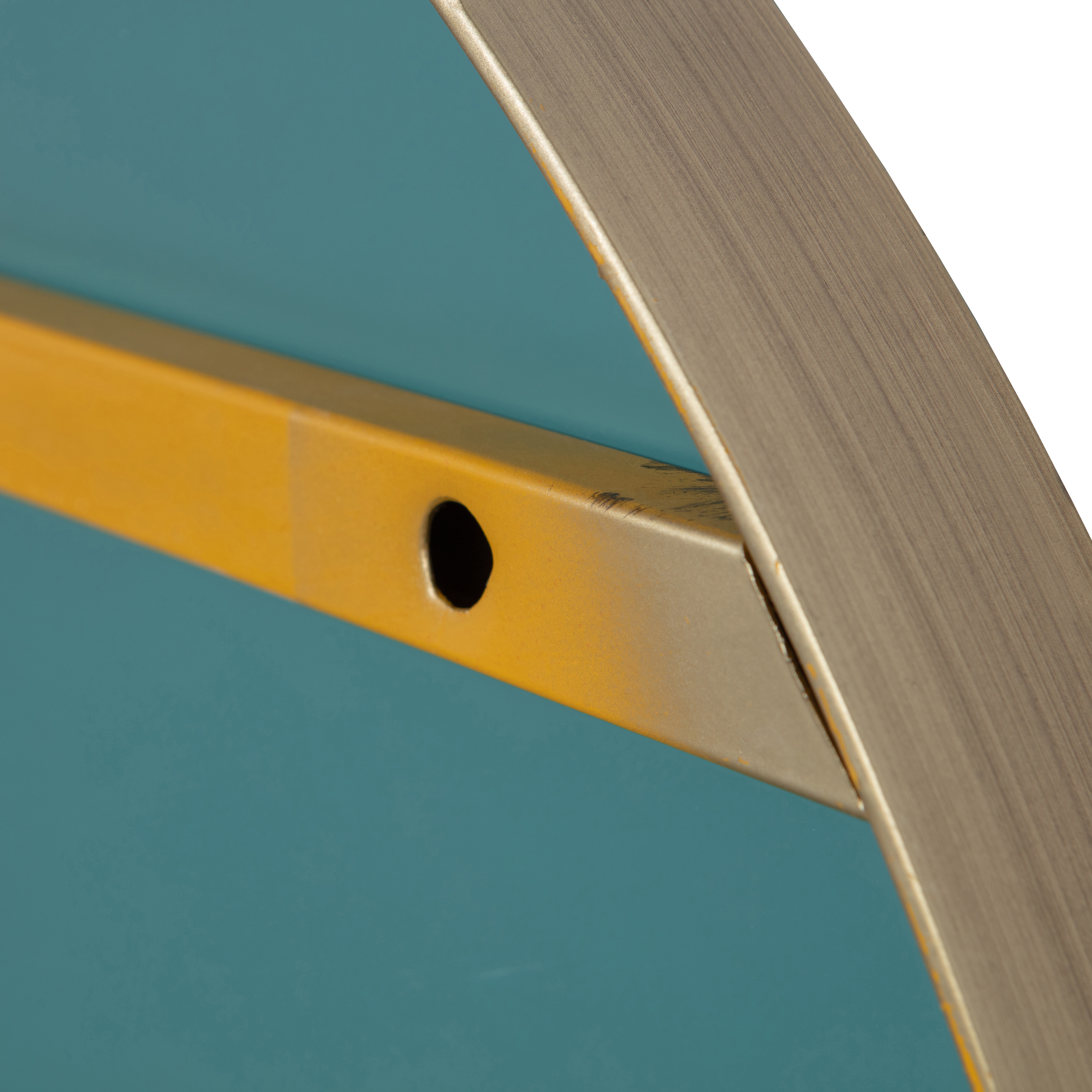 373357-G-02_VS_FA_Doutzen_spiegel_metaal_goud_O80cm_detail.jpg?auto=webp&format=png&width=1500&height=1500