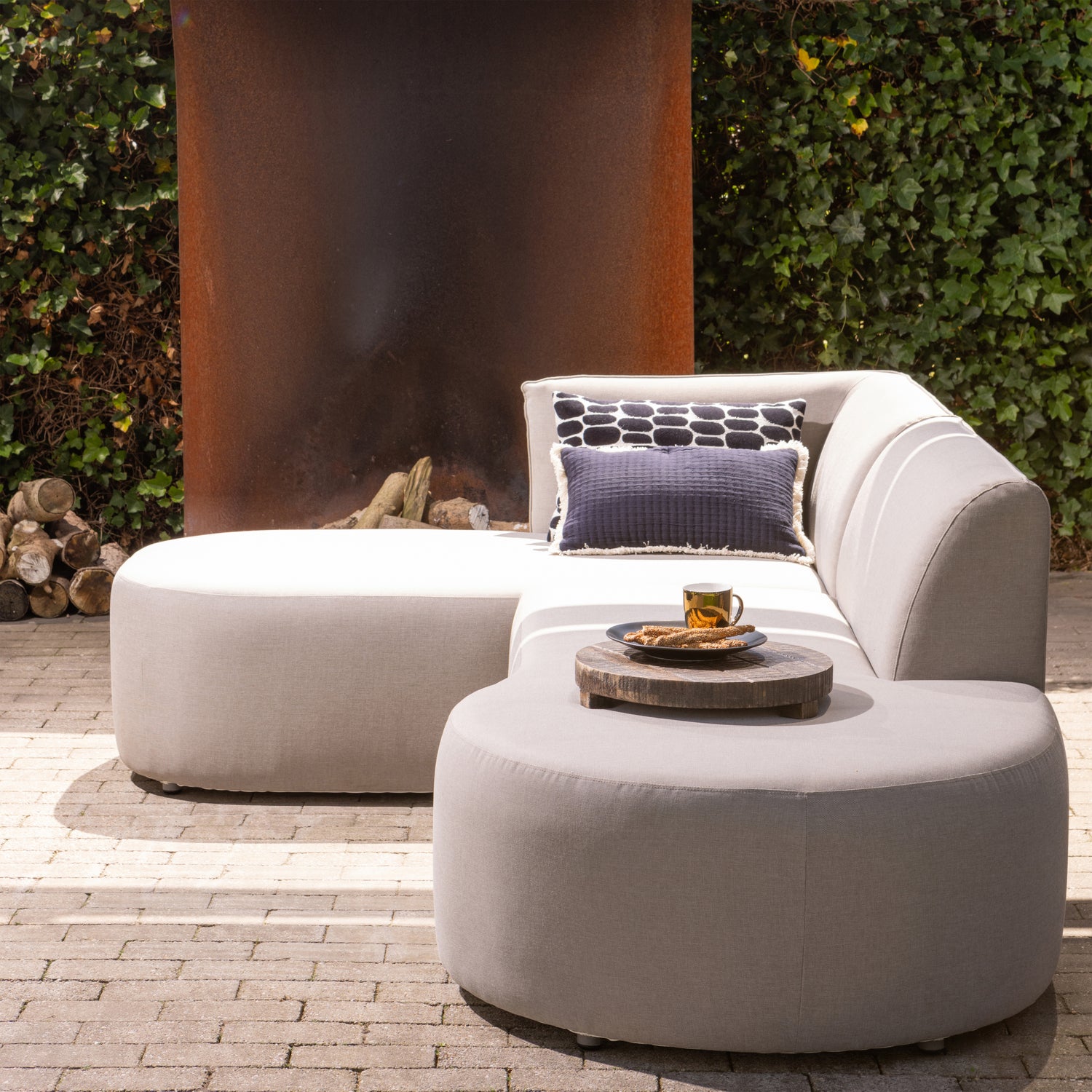 500034-Z-04_SF_EXT_Chios_loungeset_organisch_zand_links_VIERKANT.jpg?auto=webp&format=png&width=1500&height=1500