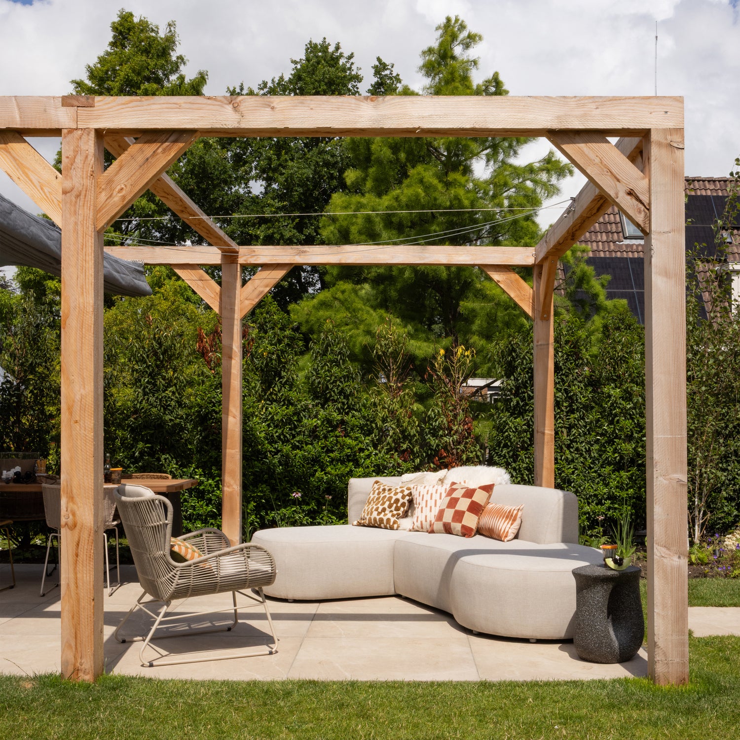 377703-Z__500034-N_04_SF_WO_Grace_tuin_loungestoel_Chios_links_vierkant.jpg?auto=webp&format=png&width=1500&height=1500