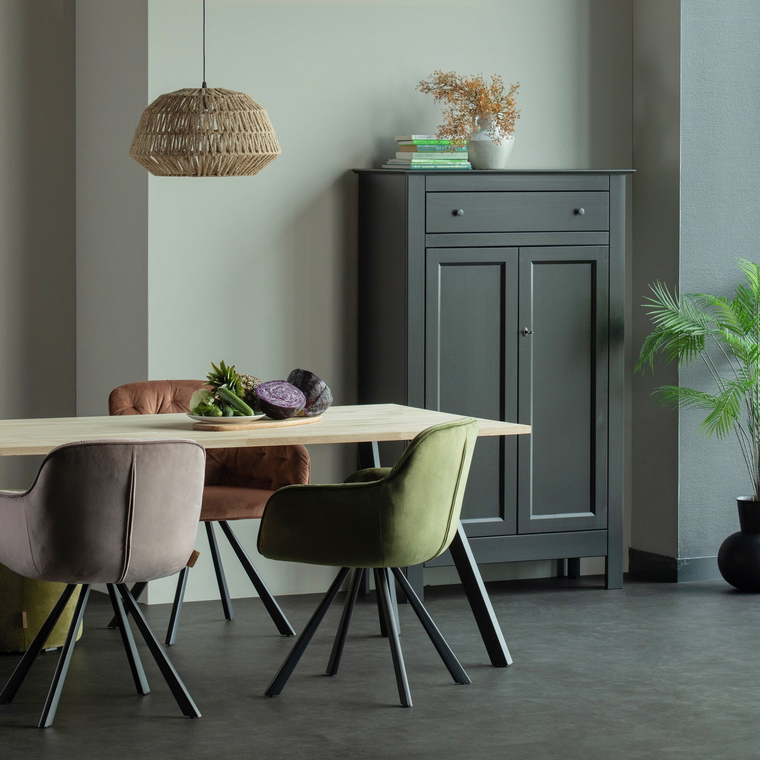 376015-N-376010-376016-373621-P-373621-G-378561-Z-377102-N-01_SF_FA_Tablo_Tafelblad_Elaine__Eva_kast_zwart_Kace_VIERKANT.jpg?auto=webp&format=png&width=1500&height=1500