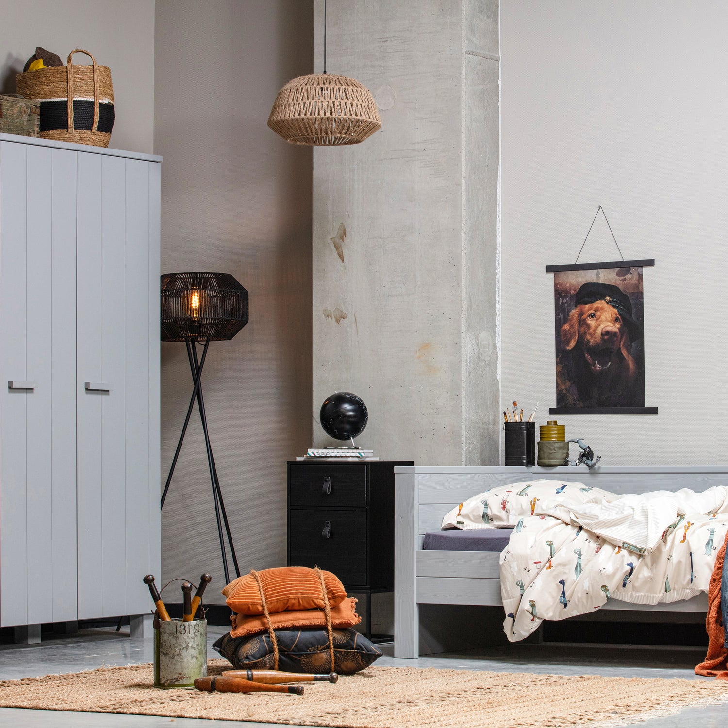 365543-BET-365561-BET-373674-Z-377102-N-377103-375159-N-01_SF_FA_Dennis_Zola_Kace_Griffin_lamp_Mella_VIERKANT.jpg?auto=webp&format=png&width=1500&height=1500