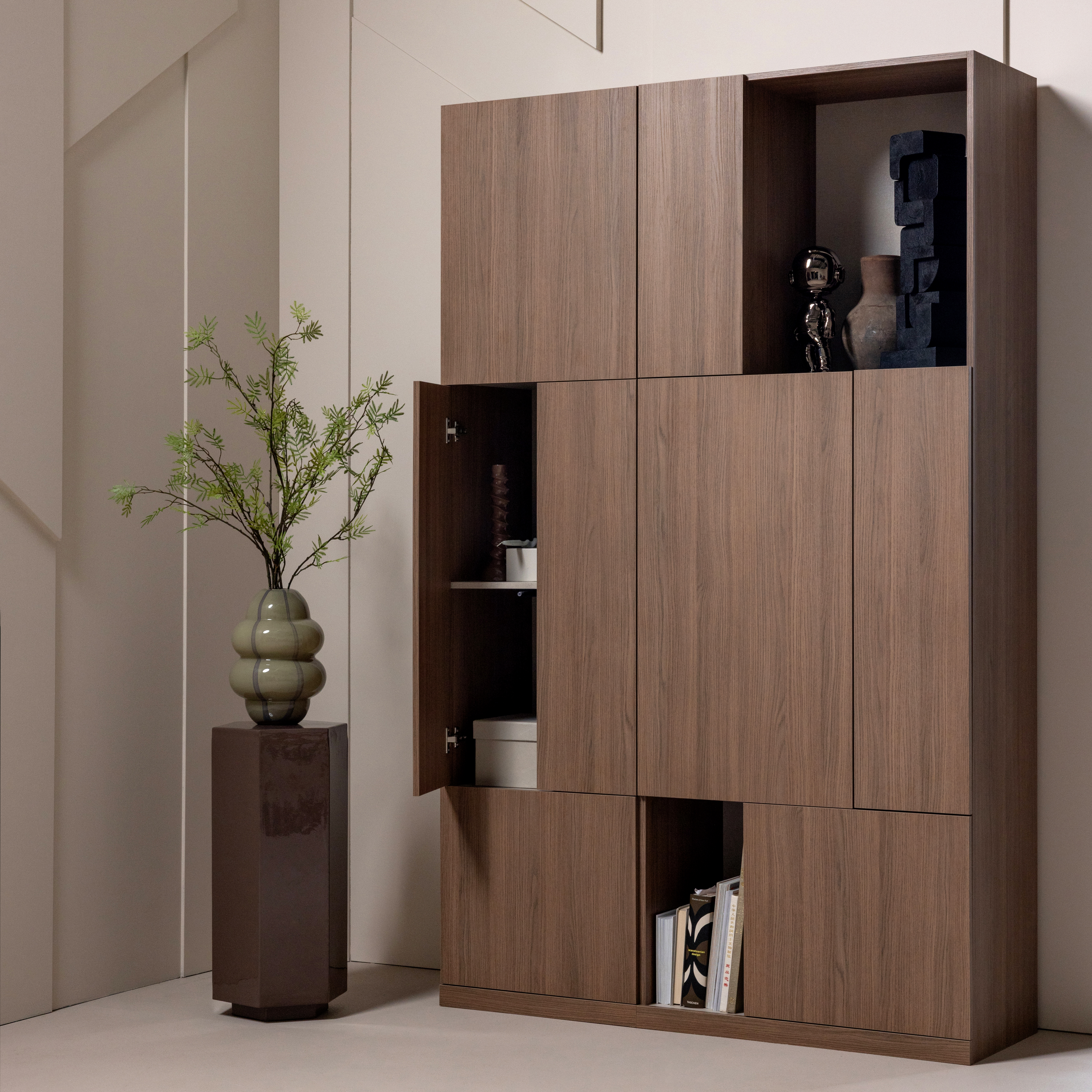 378144-W__378143-W__377478-G__378007-B_02_SF_WP_Build_wandkast_eiken_decor_bruin_Kency_vaas_Rexo_Isan_vierkant.jpg?auto=webp&format=png&width=1500&height=1500