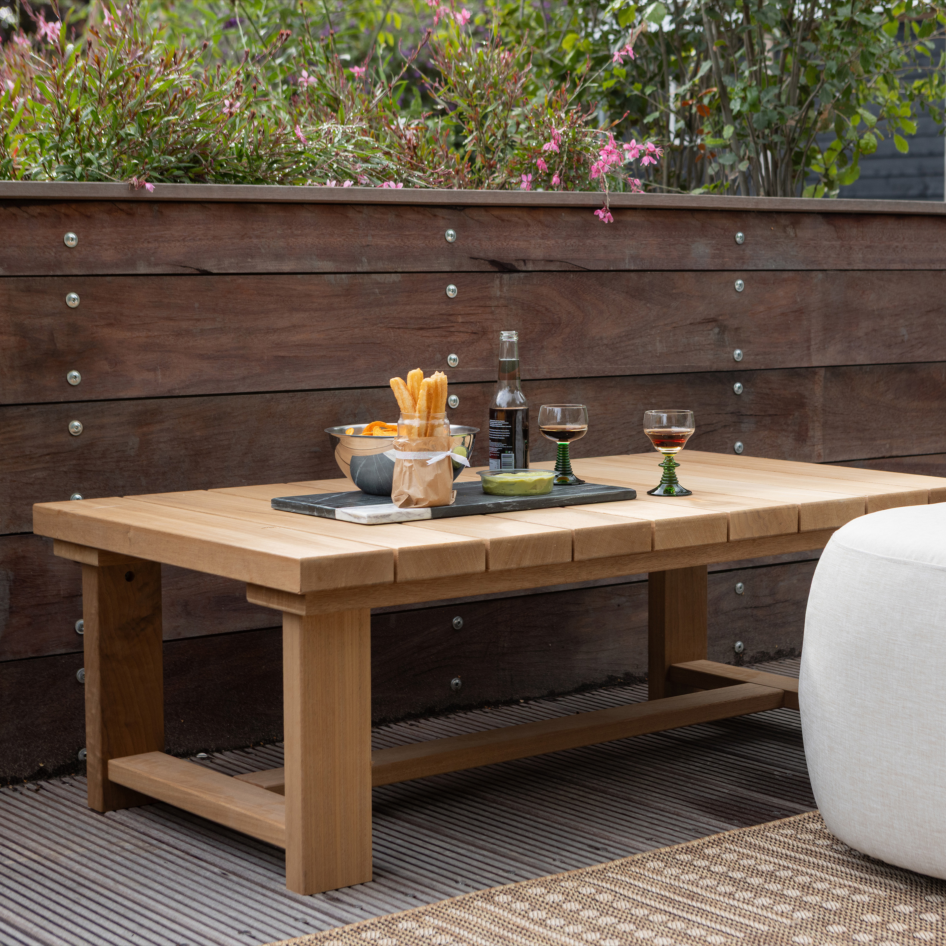 377634-N_01_SF_ES_Banco_tuin_salontafel_hout_metaal_naturel_vierkant.jpg?auto=webp&format=png&width=1500&height=1500