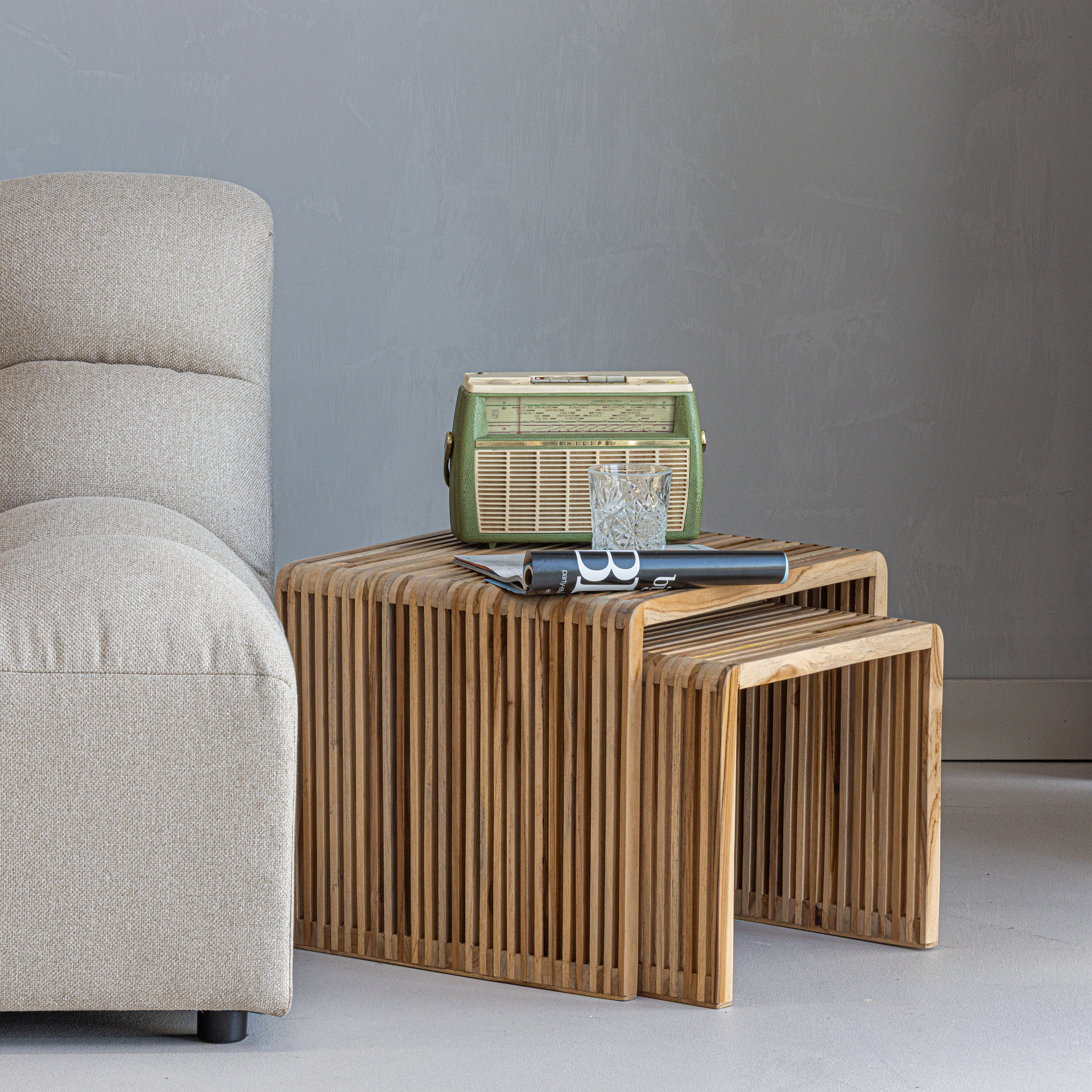 377587-B-01_SF_ES_Jasmijn_bijzettafels_recycled_teak_naturel_vierkant.png?auto=webp&format=png&width=1500&height=1500