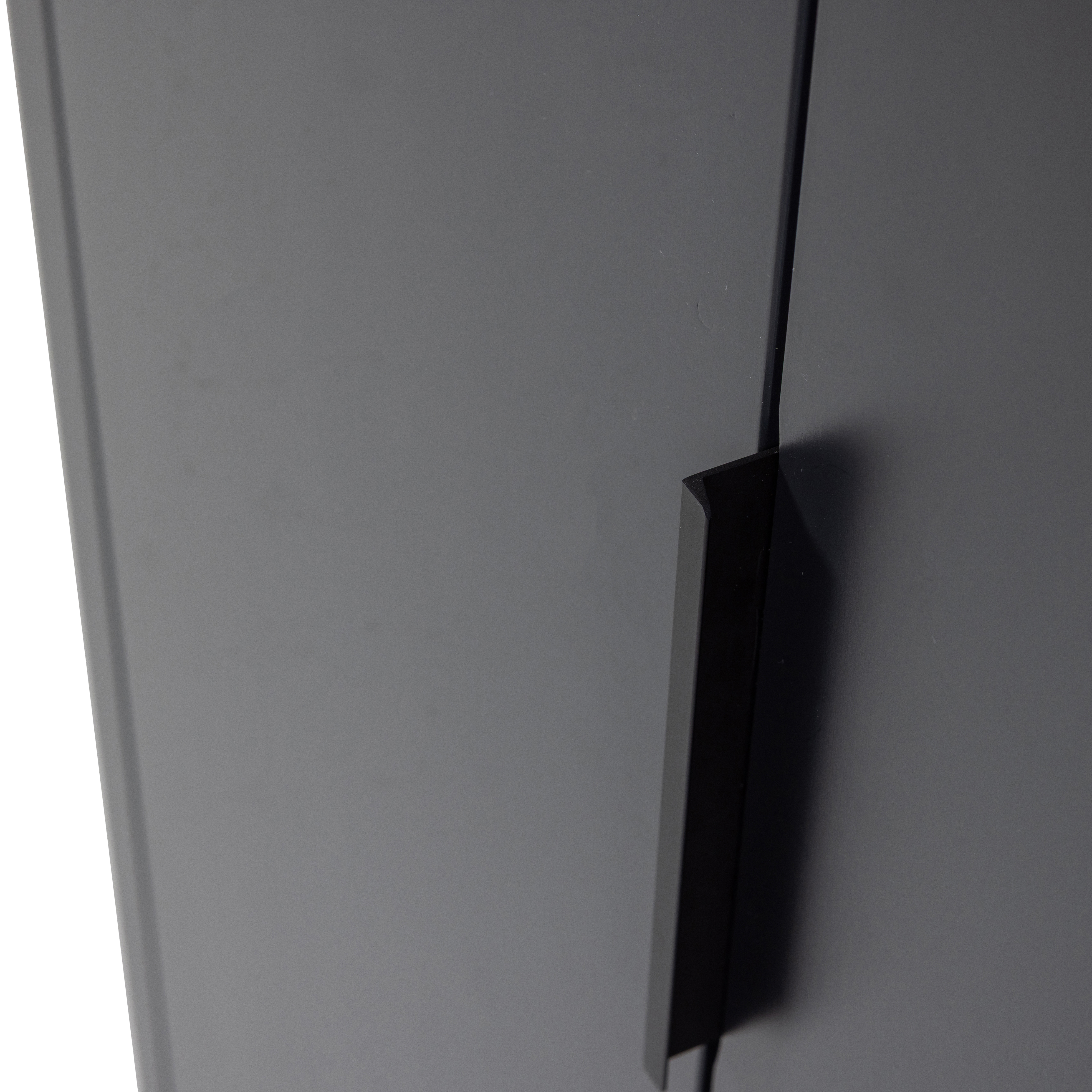 377692-MZ-02_VS_WP_Gunnar_2-deurs_kast_grenen_zwart_C2.png?auto=webp&format=png&width=1500&height=1500