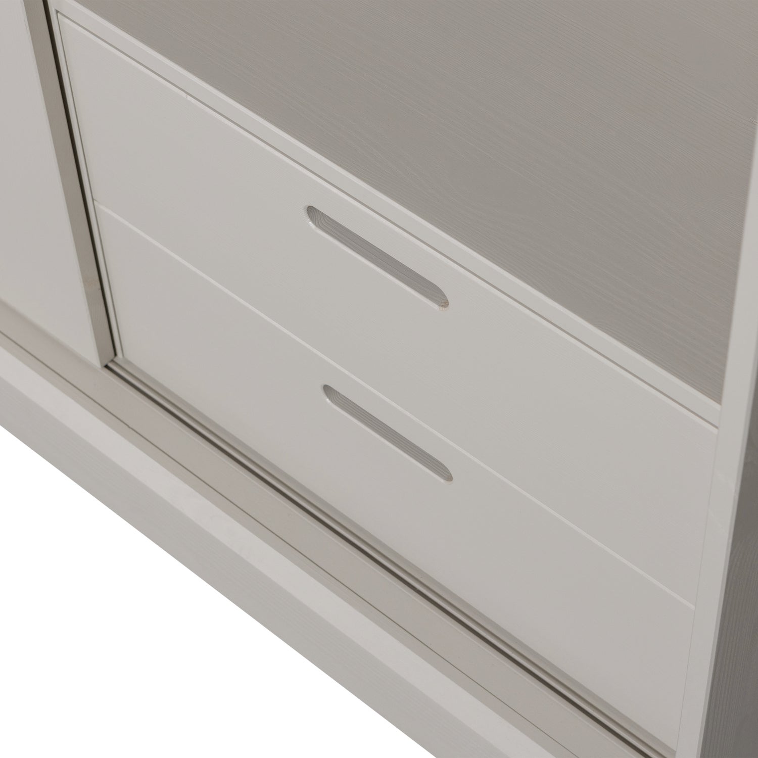 373661-DU-01_VS_FQ_Mila_schuifdeurkast_grenen_dust_detail.png?auto=webp&format=png&width=1500&height=1500