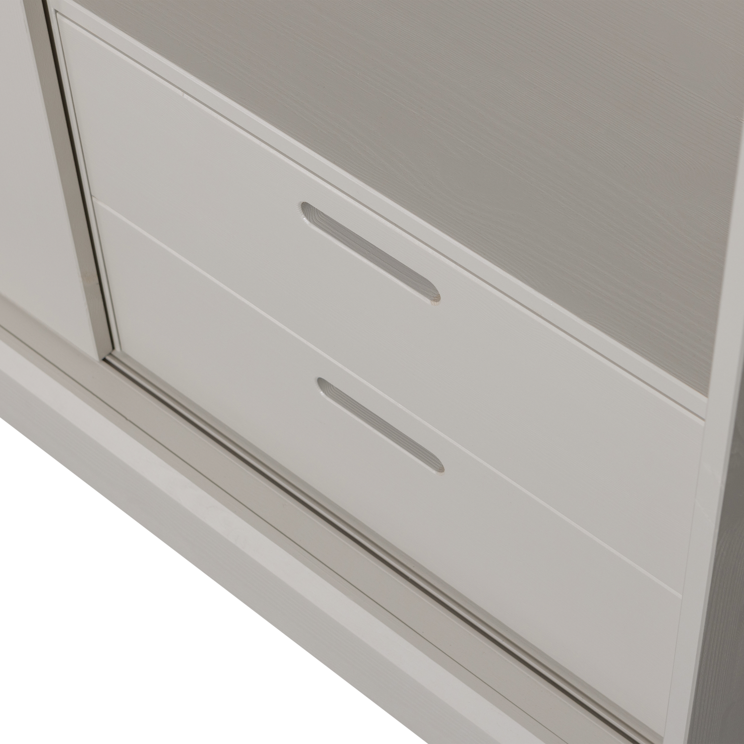 373661-DU-01_VS_FQ_Mila_schuifdeurkast_grenen_dust_detail.png?auto=webp&format=png&width=1500&height=1500