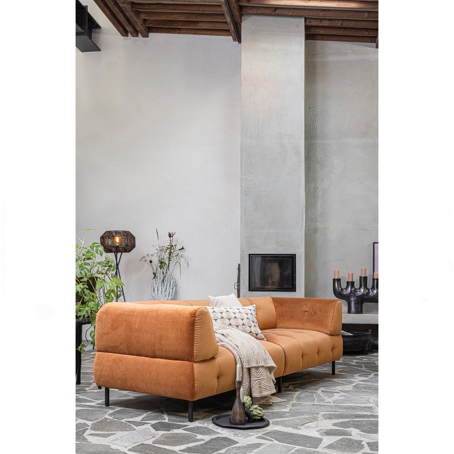 373445-C-373415-S-373414-S-377103-Z-373335-Z-01_SF_WE_Lloyd_bank_Drake_plaid_Pam_kussen_Griffin_lamp_Dex_XXL_kandelaar.jpg?auto=webp&format=png&width=1500&height=1500