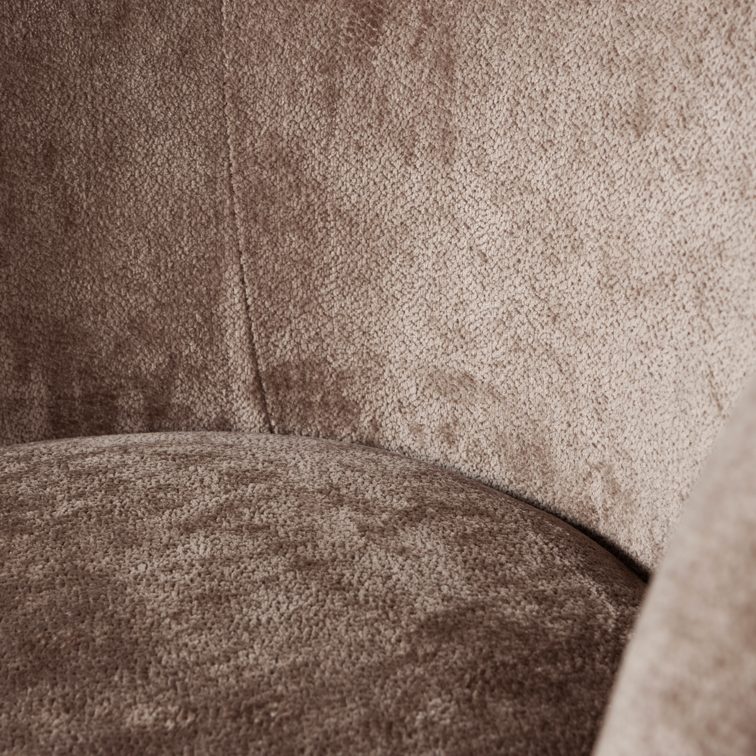 801440-T-02_VS_BP_Popular_fauteuil_taupe_detail.png?auto=webp&format=png&width=1500&height=1500