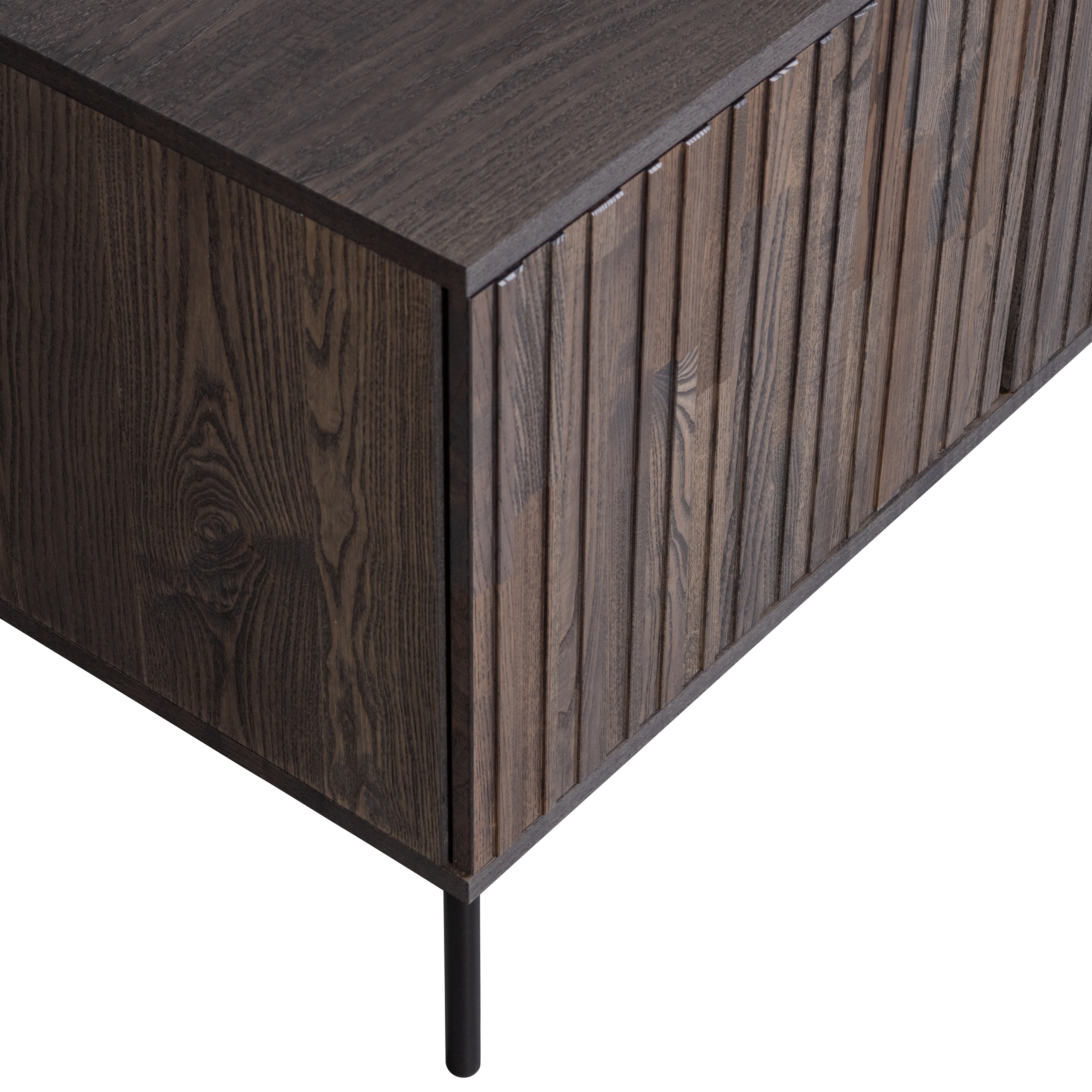 373473-E-01_VS_WE_New_gravure_tv_meubel_150cm_essen_fineer_espresso_detail.png?auto=webp&format=png&width=1500&height=1500