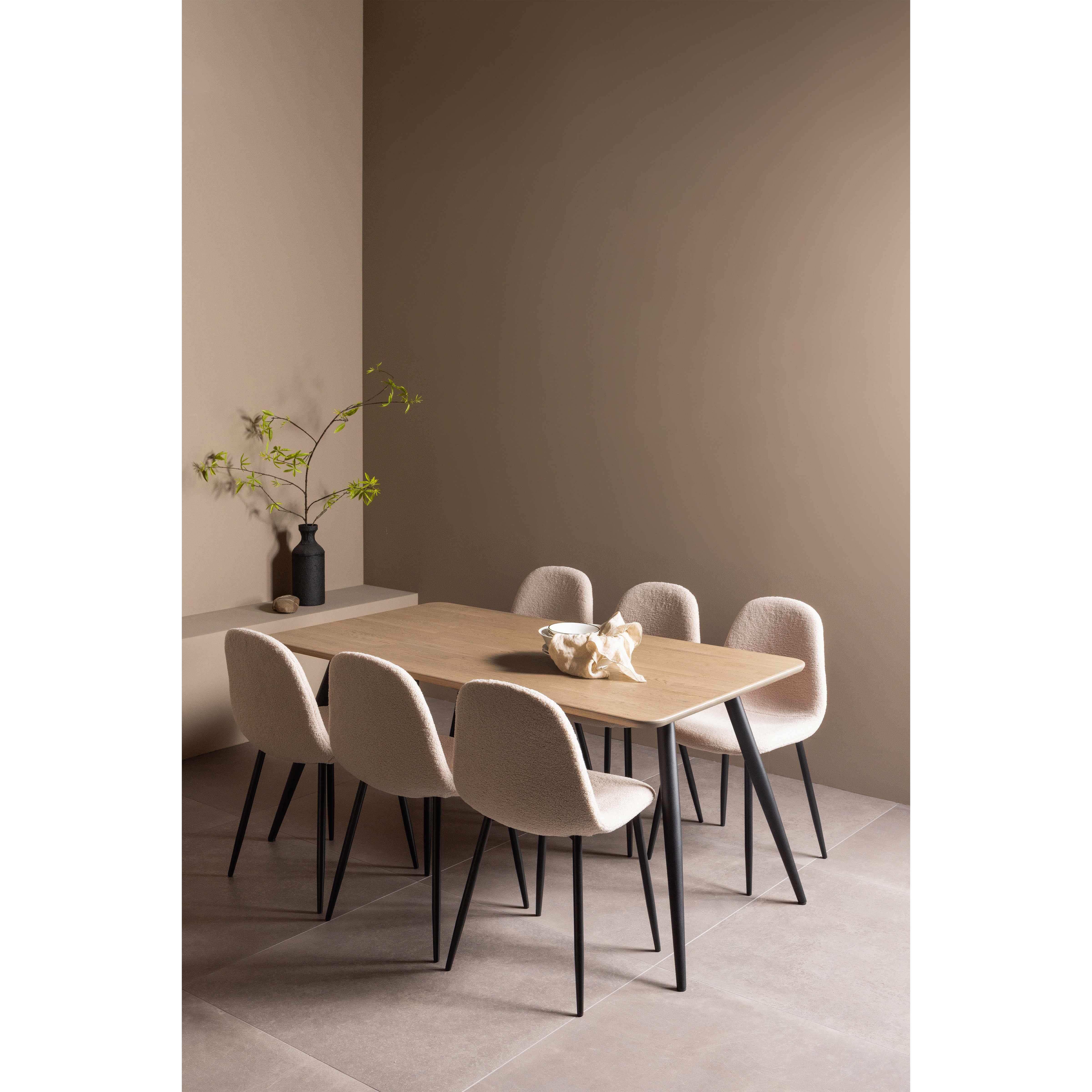 375076-C-375286-373764-N-01_SF_KW_Tablo_tafelblad_afgerond_160x90cm_camel_Conisch_poot_Marije.jpg?auto=webp&format=png&width=1500&height=1500