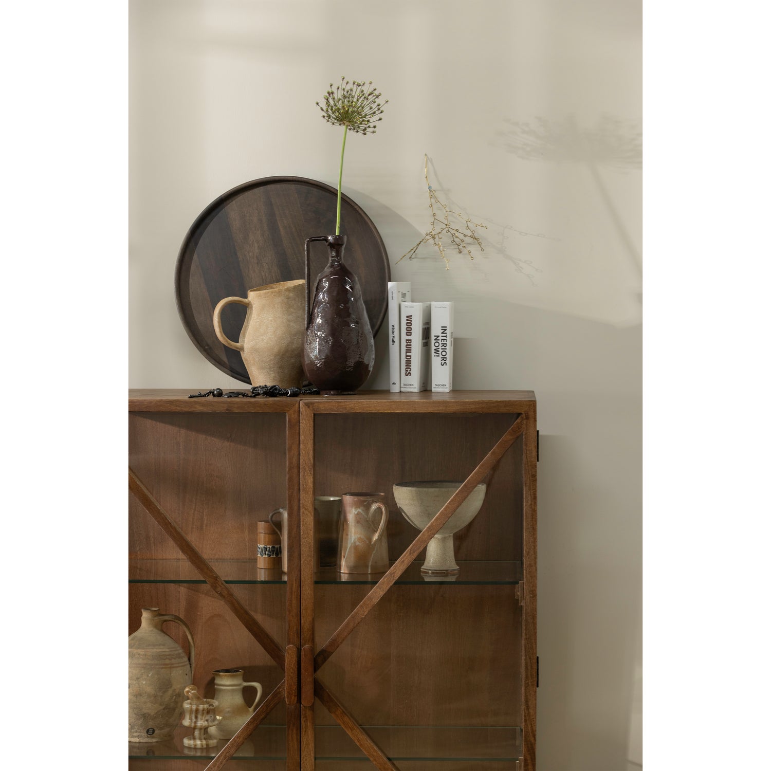 377621-B-377544-B-377545-Z-01_SF_WP_Kella_2-drs_kast_Indre_Valerie_vaas_detail.png?auto=webp&format=png&width=1500&height=1500