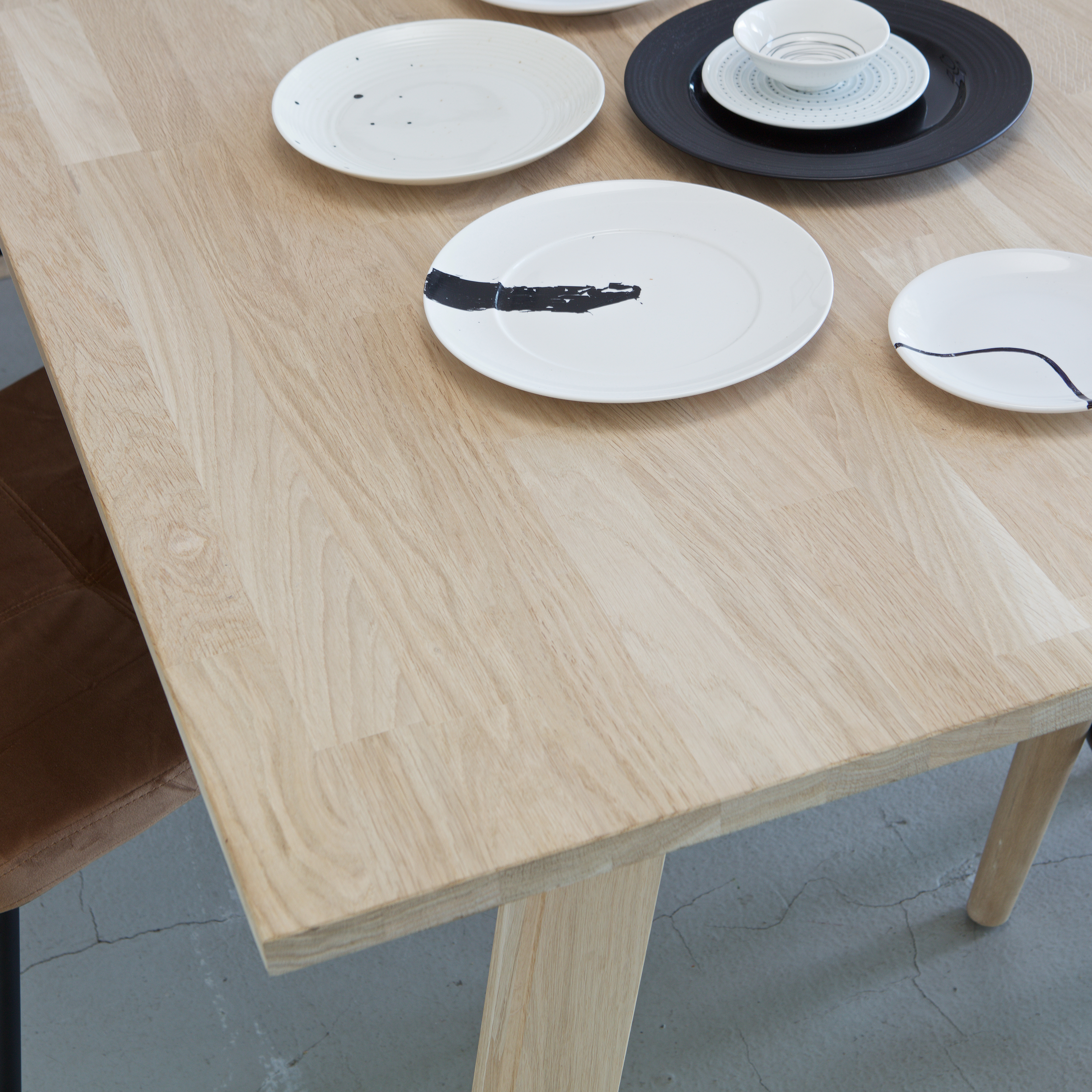 375278-E-375272-E-01_SF_FA_Tablo_A-Poot_detail_Tablo_tafelblad_eiken_200cm.jpg?auto=webp&format=png&width=1500&height=1500